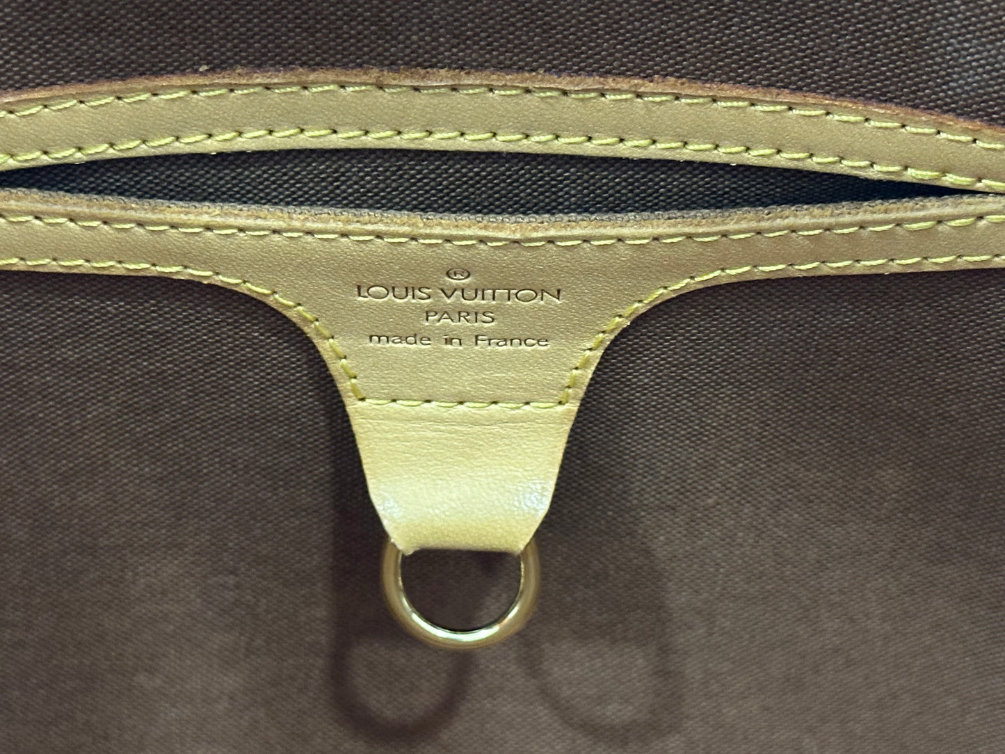 018741 - Louis Vuitton Ellipse MM