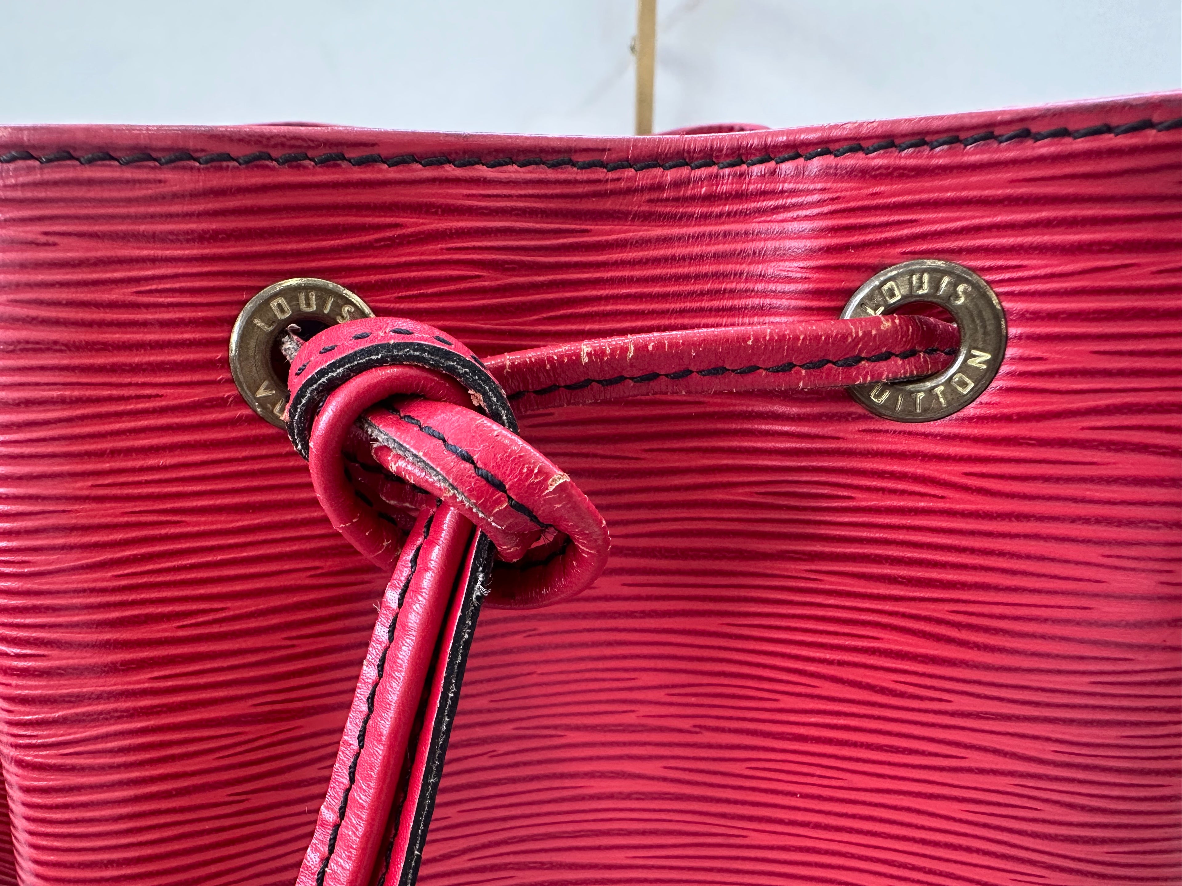 Louis Vuitton Noé Epi Red