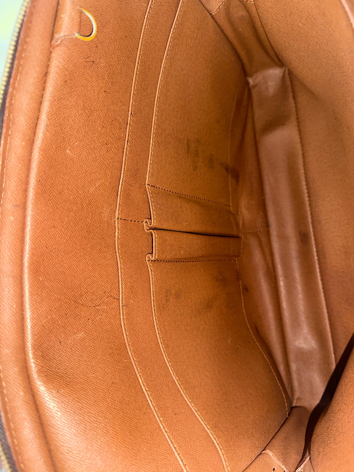 Louis Vuitton Porte Documents Voyage