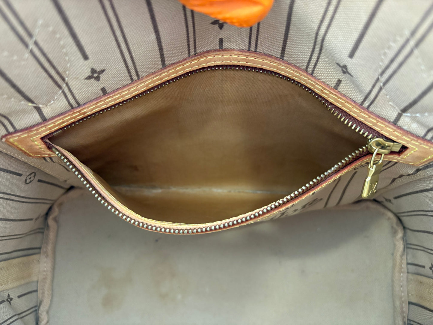 018855 - Louis Vuitton Neverfull PM