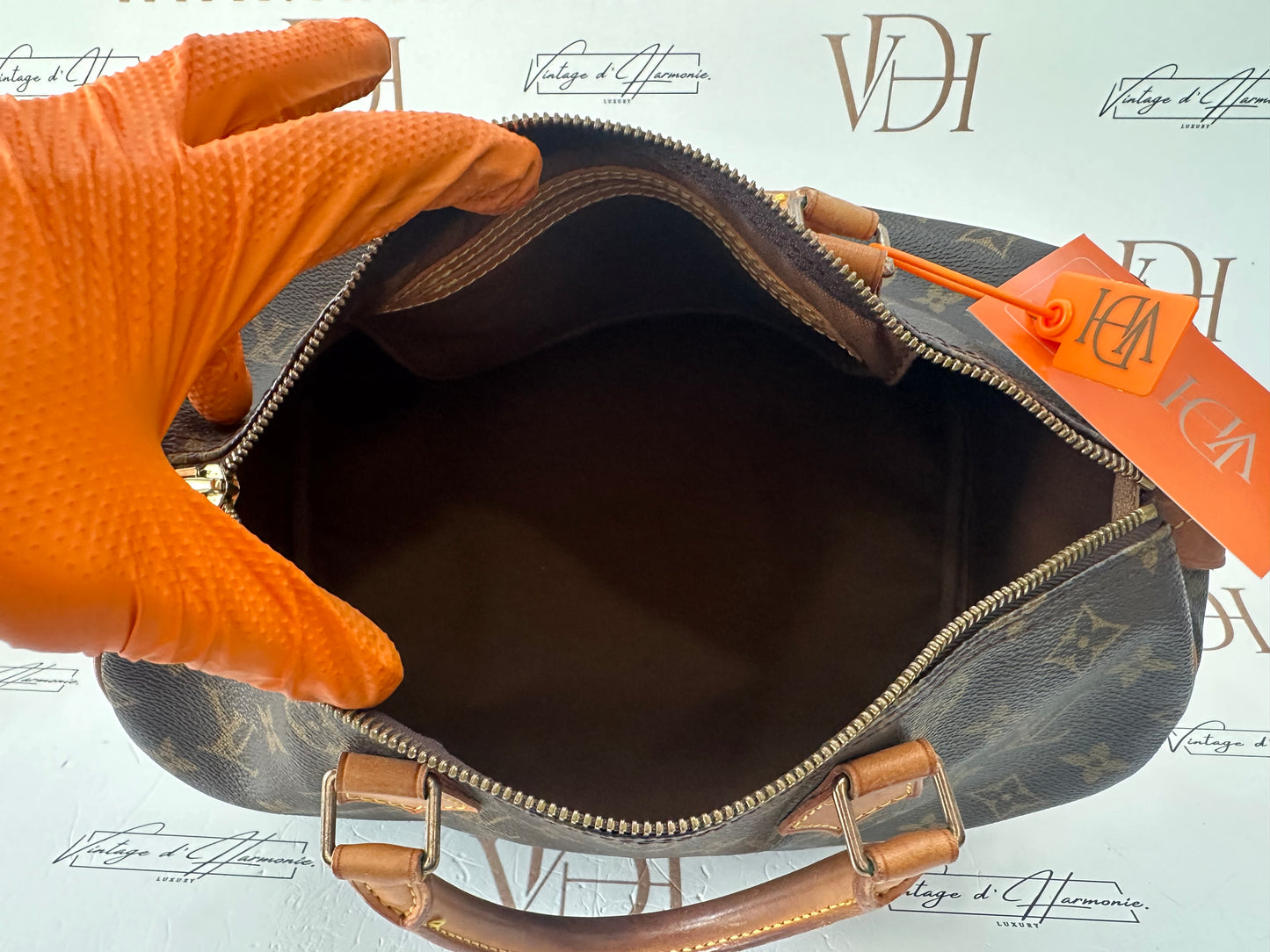 017847 - Louis Vuitton Speedy 30