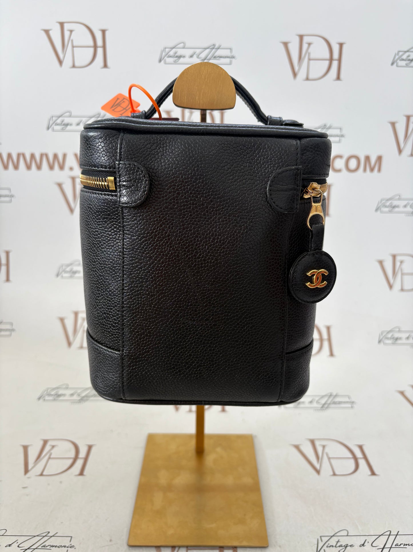 018217 - Chanel Black Calfskin Timeless Vanity