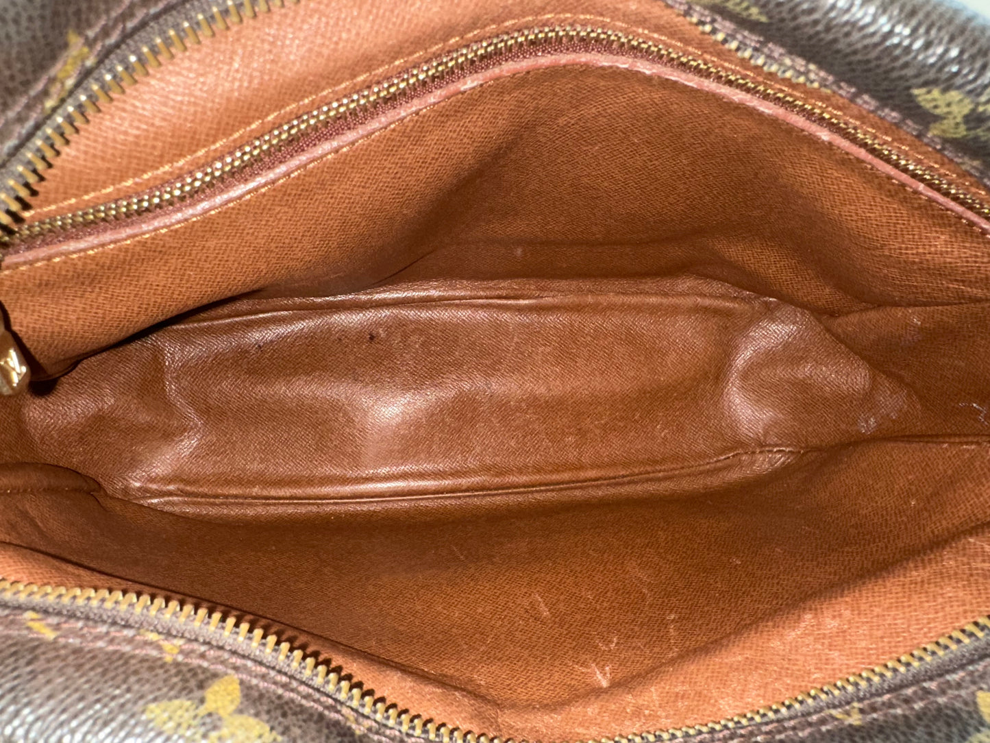 Louis Vuitton Nile