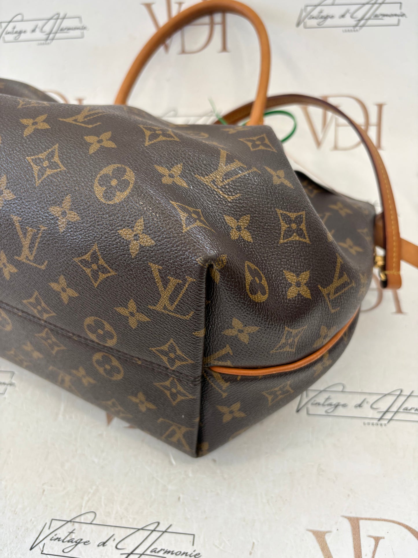 017228 - Louis Vuitton Turenne MM