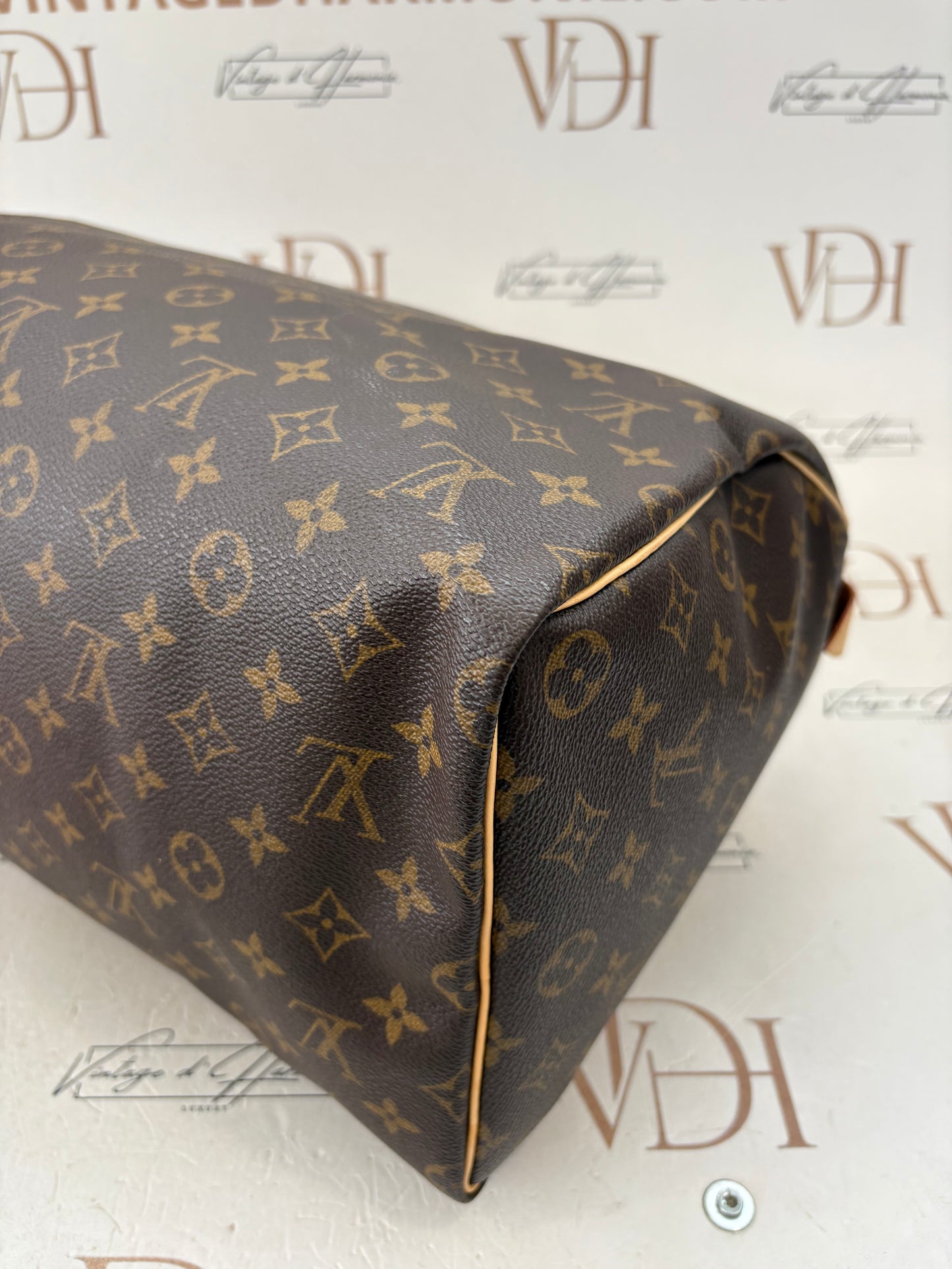 018402 - Louis Vuitton Speedy 40