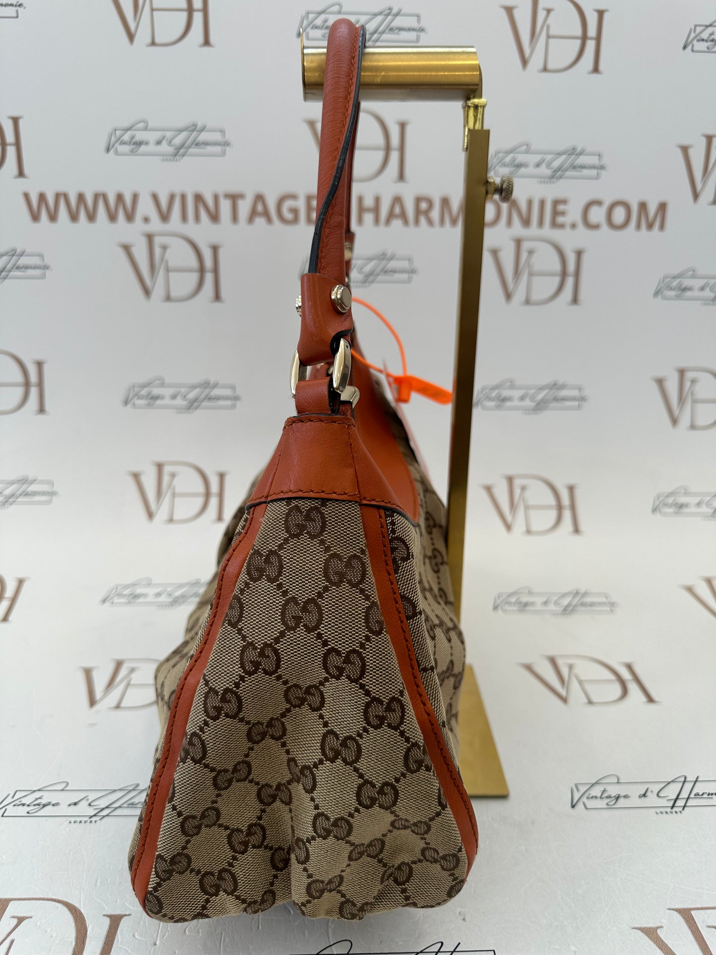 382519 - Gucci Abbey