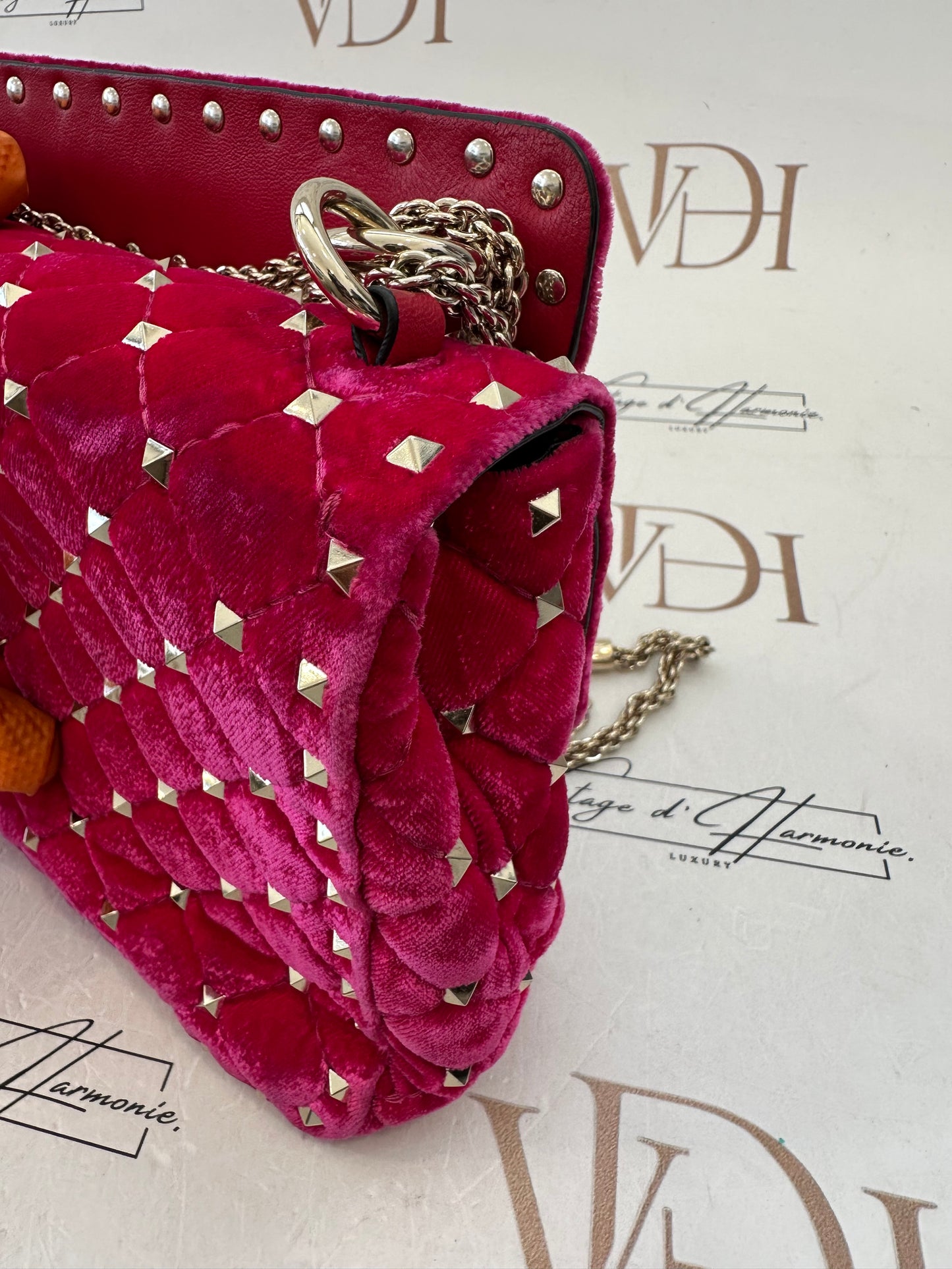 383138 - Valentino Rockstud