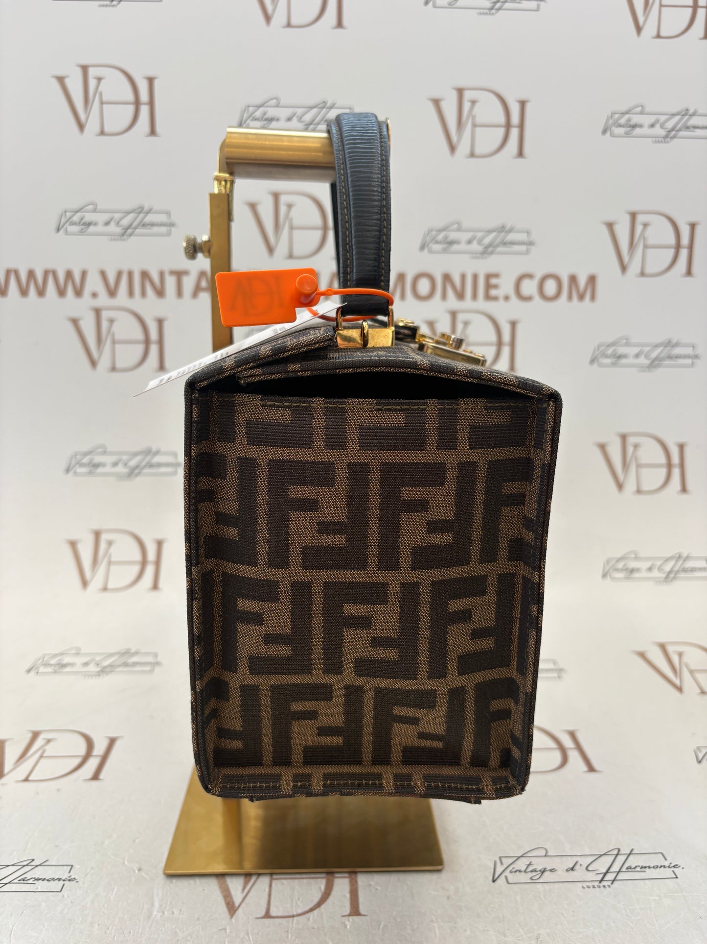 018105 - Fendi Brown Zucca