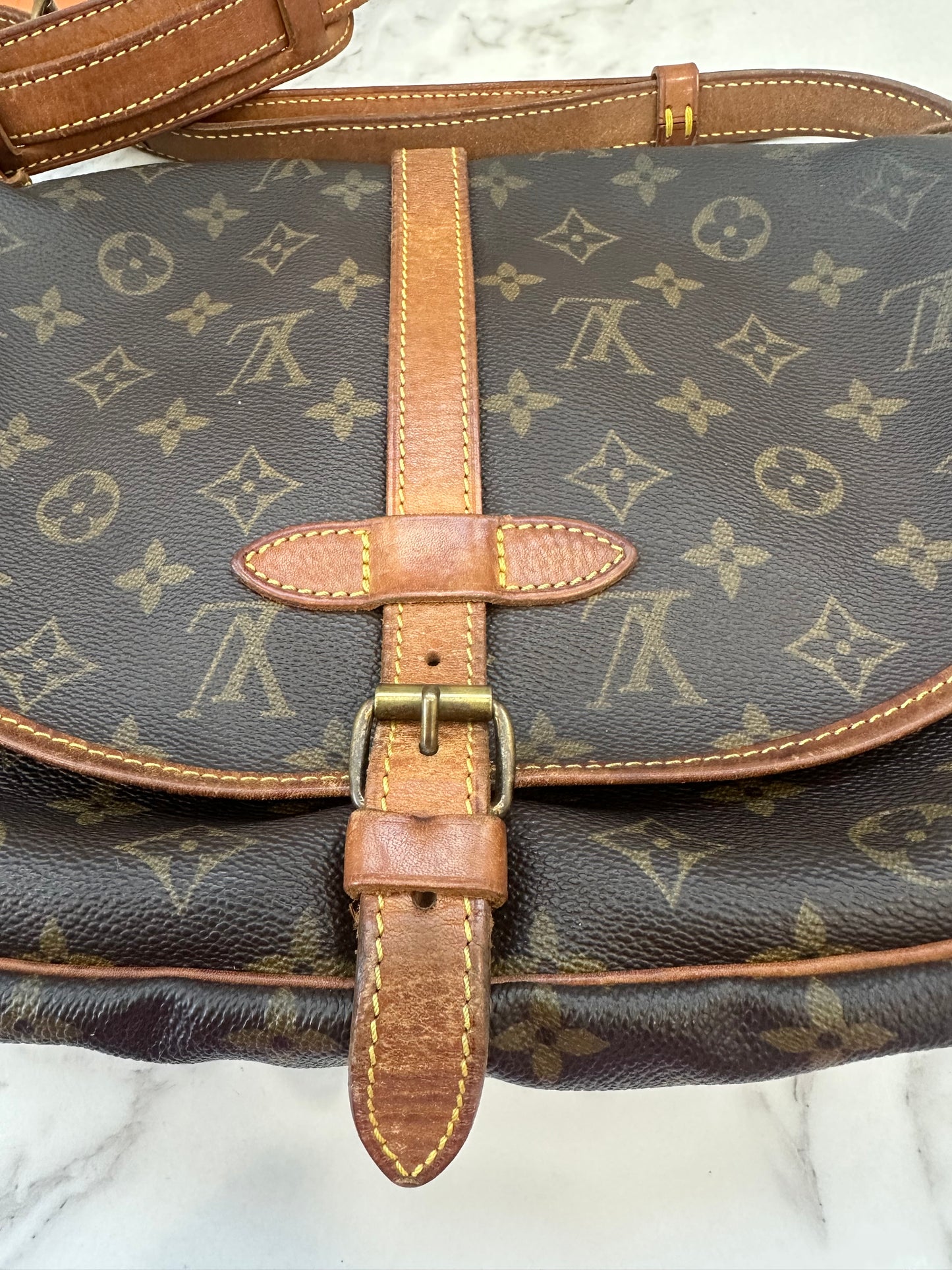 Louis Vuitton Saumur 30