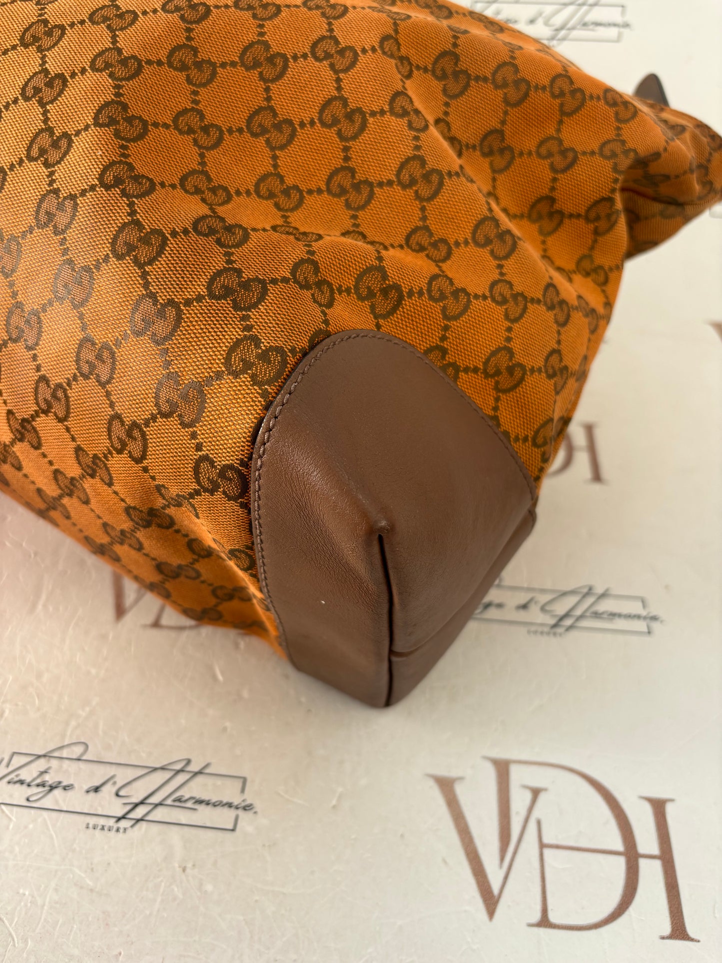 201723 - Gucci Orange