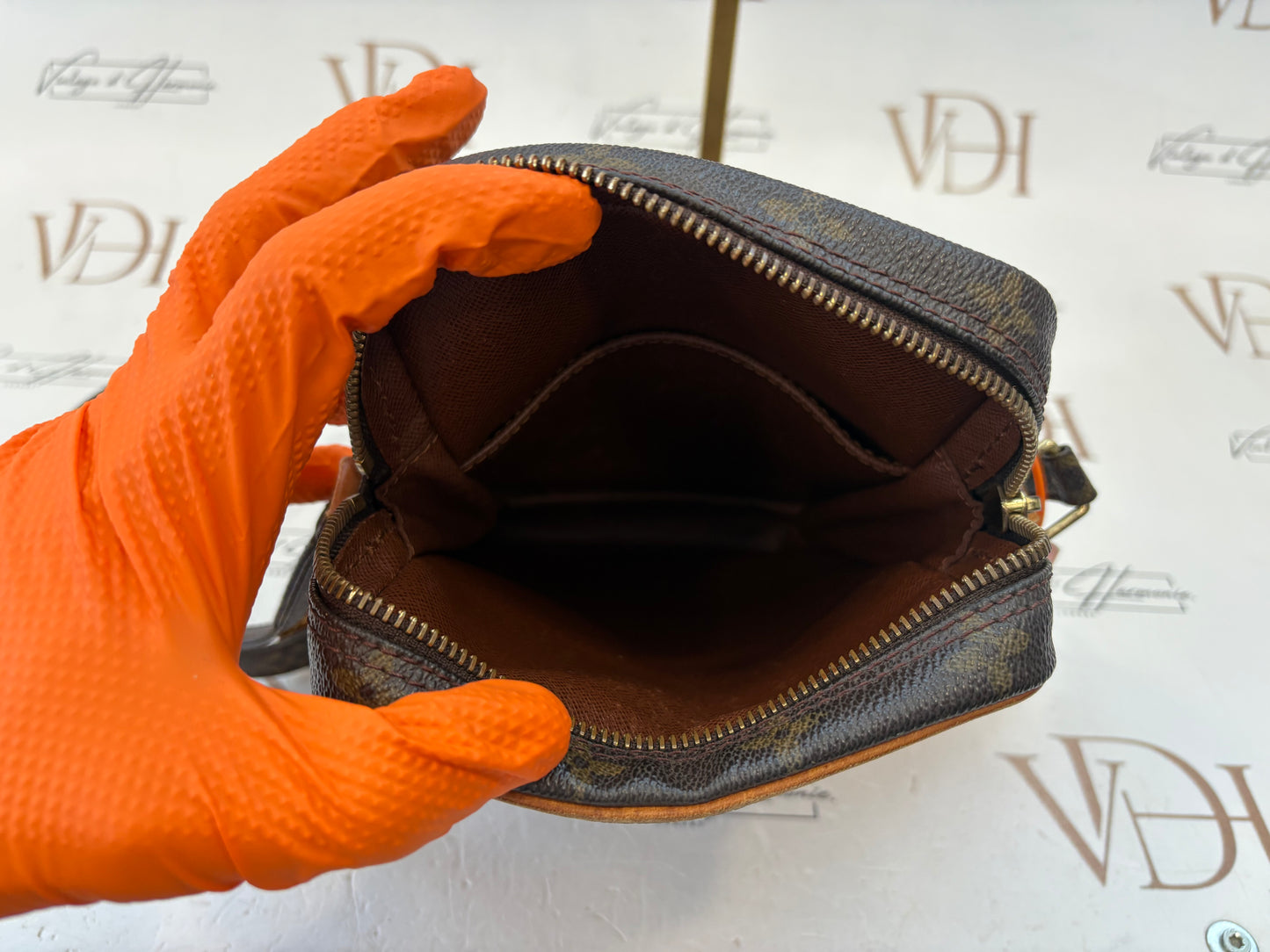 018762 - Louis Vuitton Danube