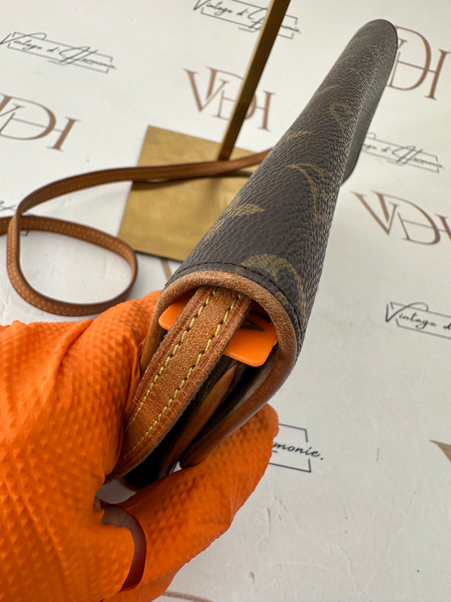 016859 - Louis Vuitton Pochette Twin GM