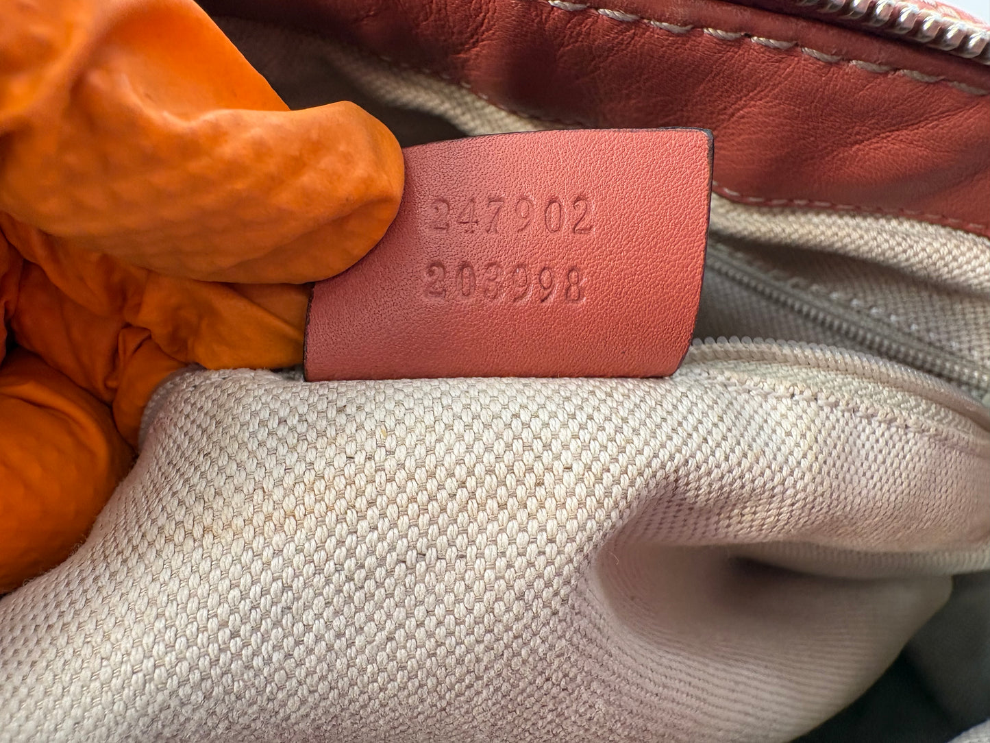 383174 - Gucci Sukey