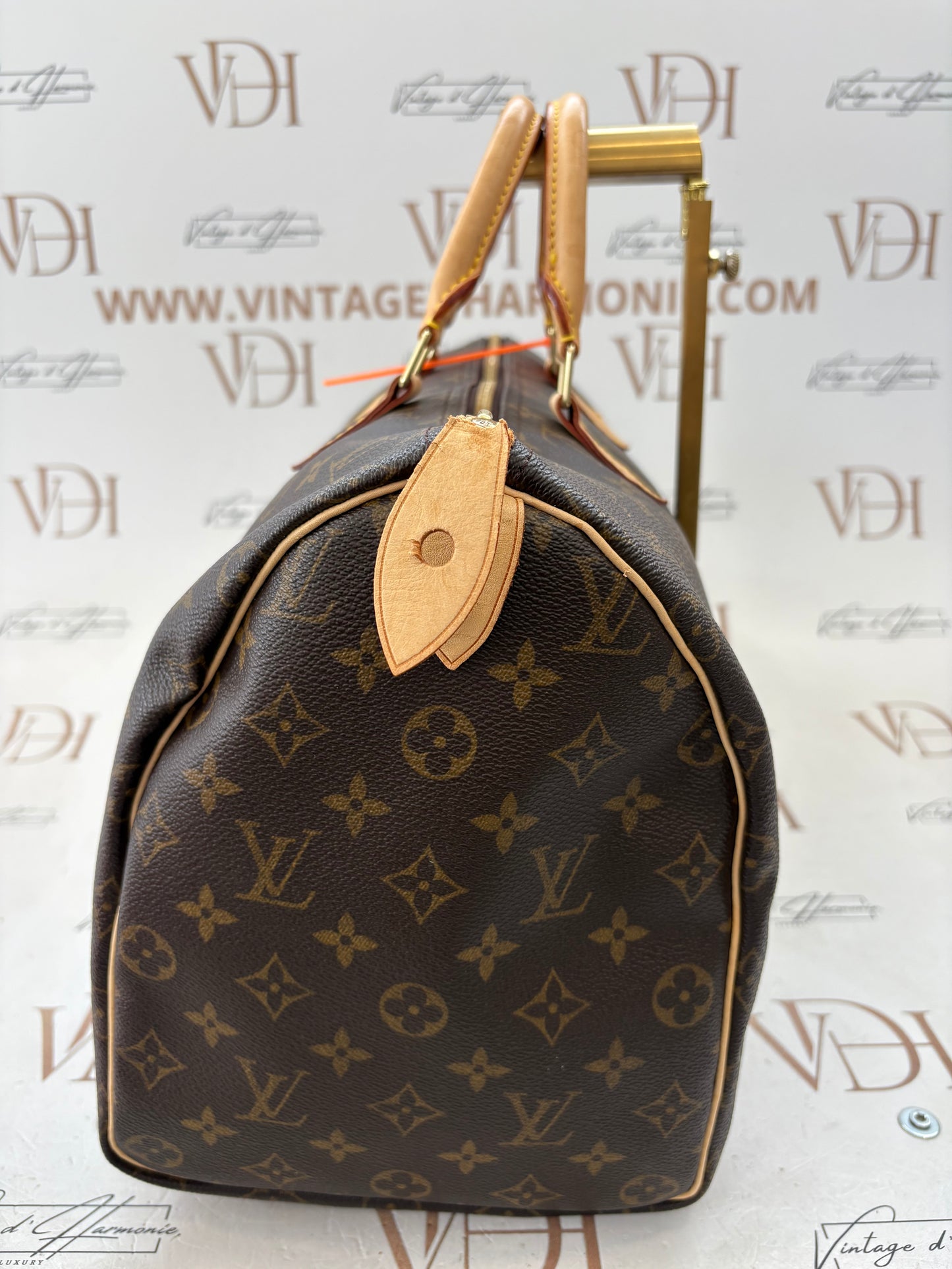 018402 - Louis Vuitton Speedy 40