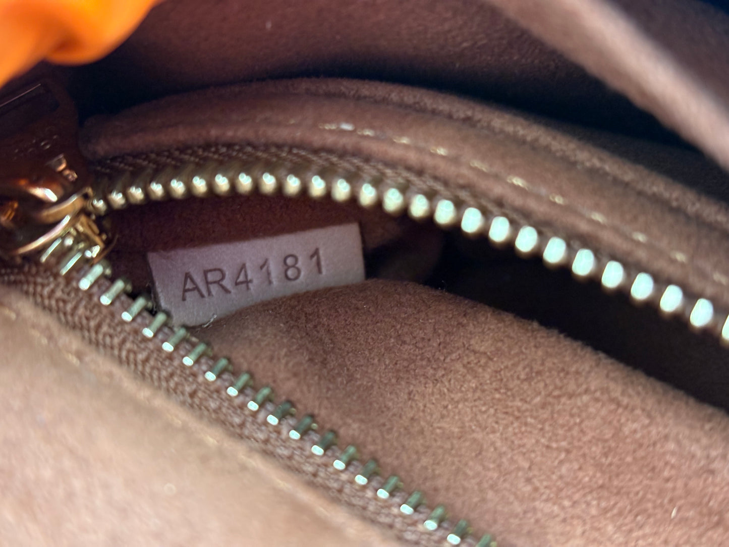 383507 - Louis Vuitton Eden