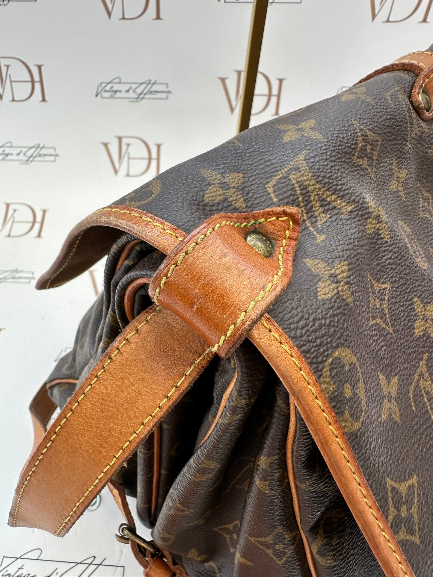 017776 - Louis Vuitton Saumur 35