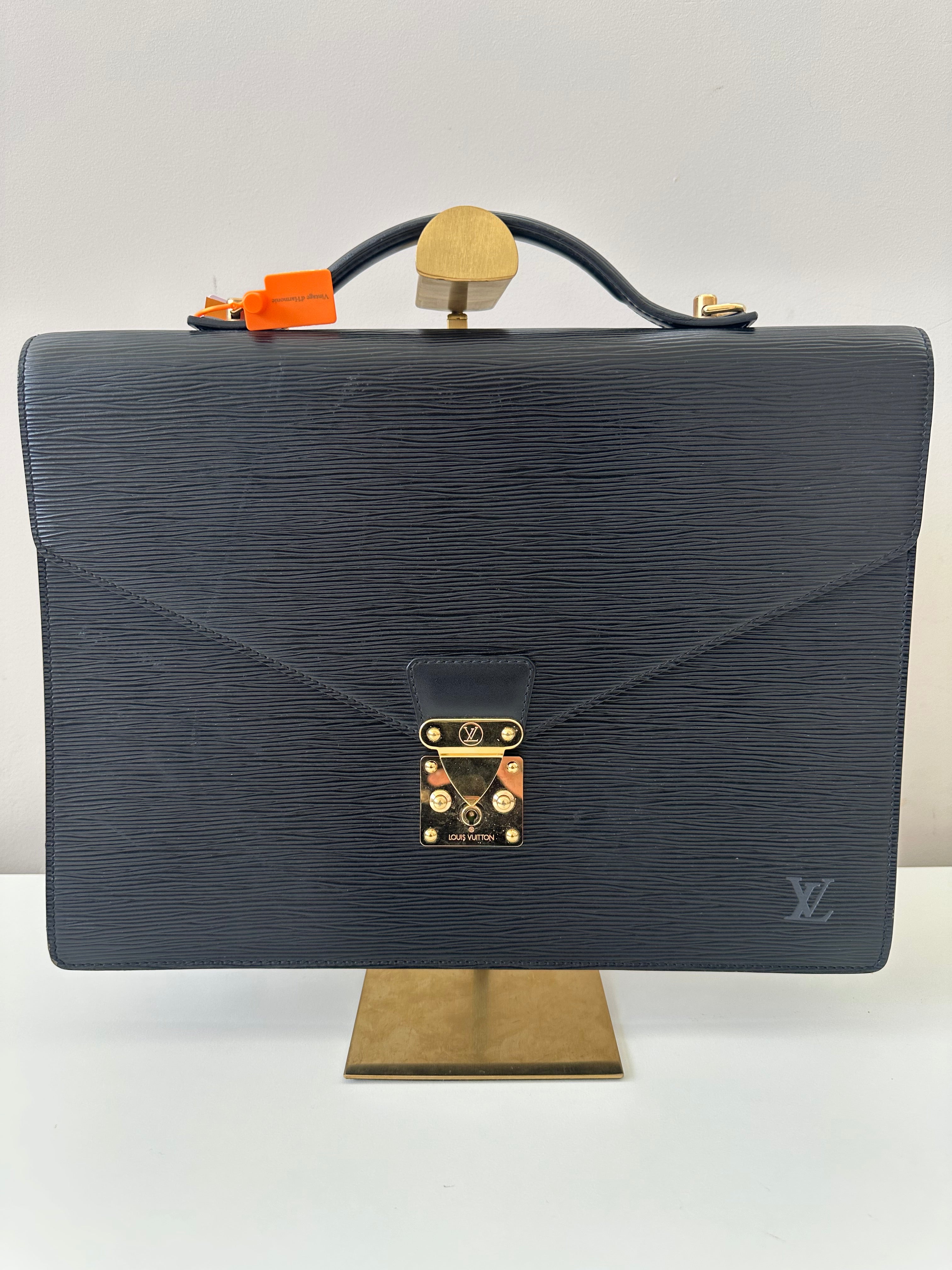 Louis Vuitton Epi Porte Documents