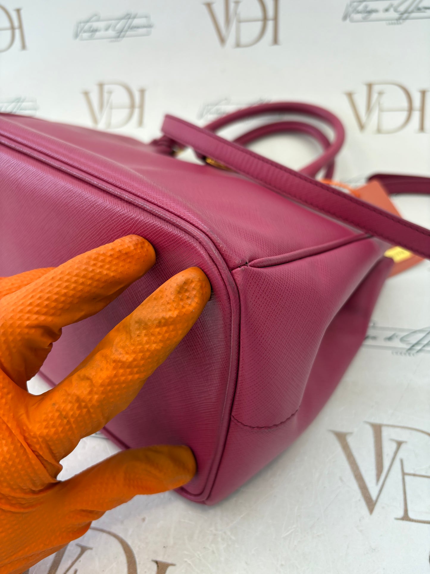 201015 - Prada Galleria Pink