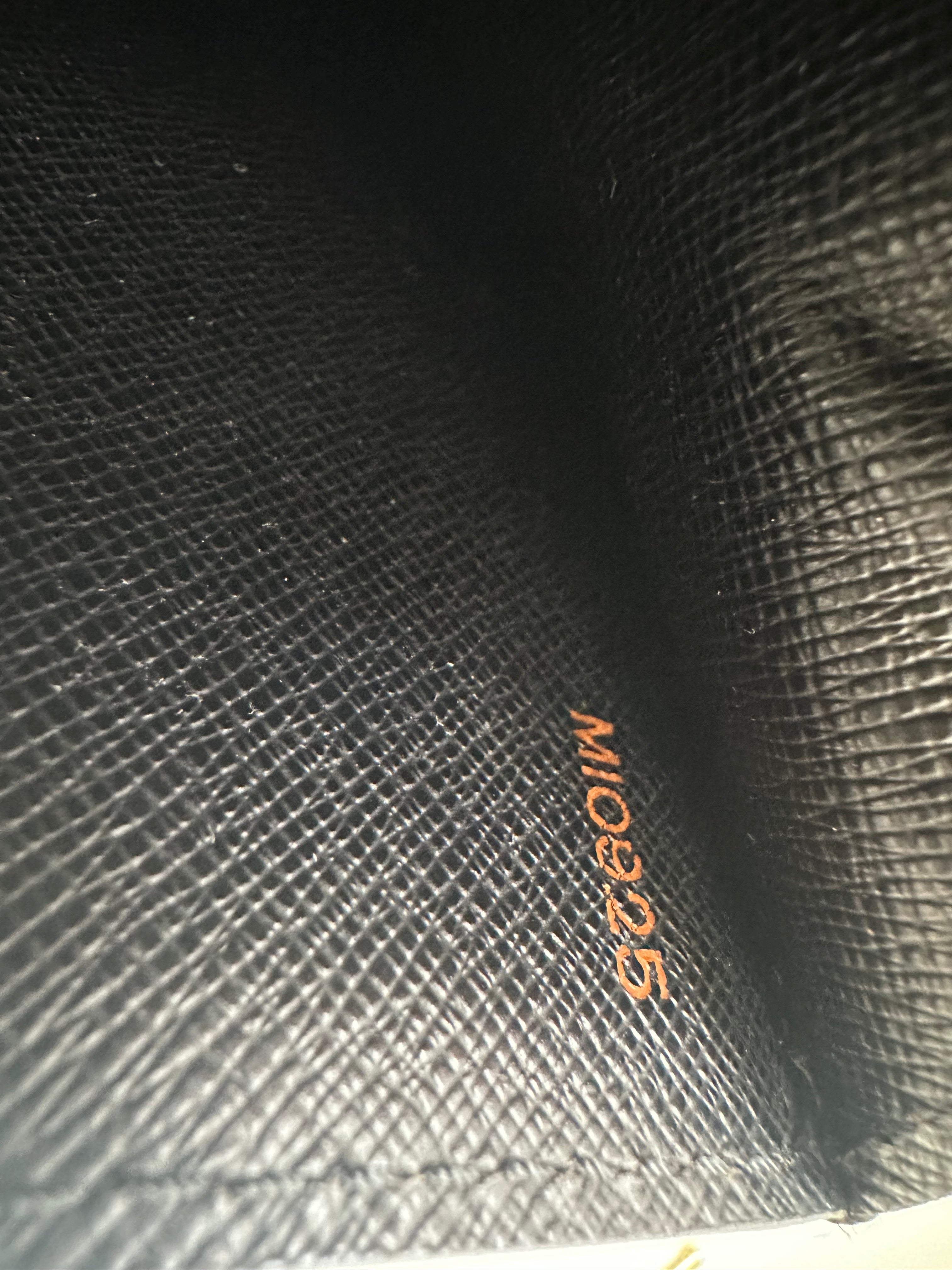 Louis Vuitton Epi Porte Documents