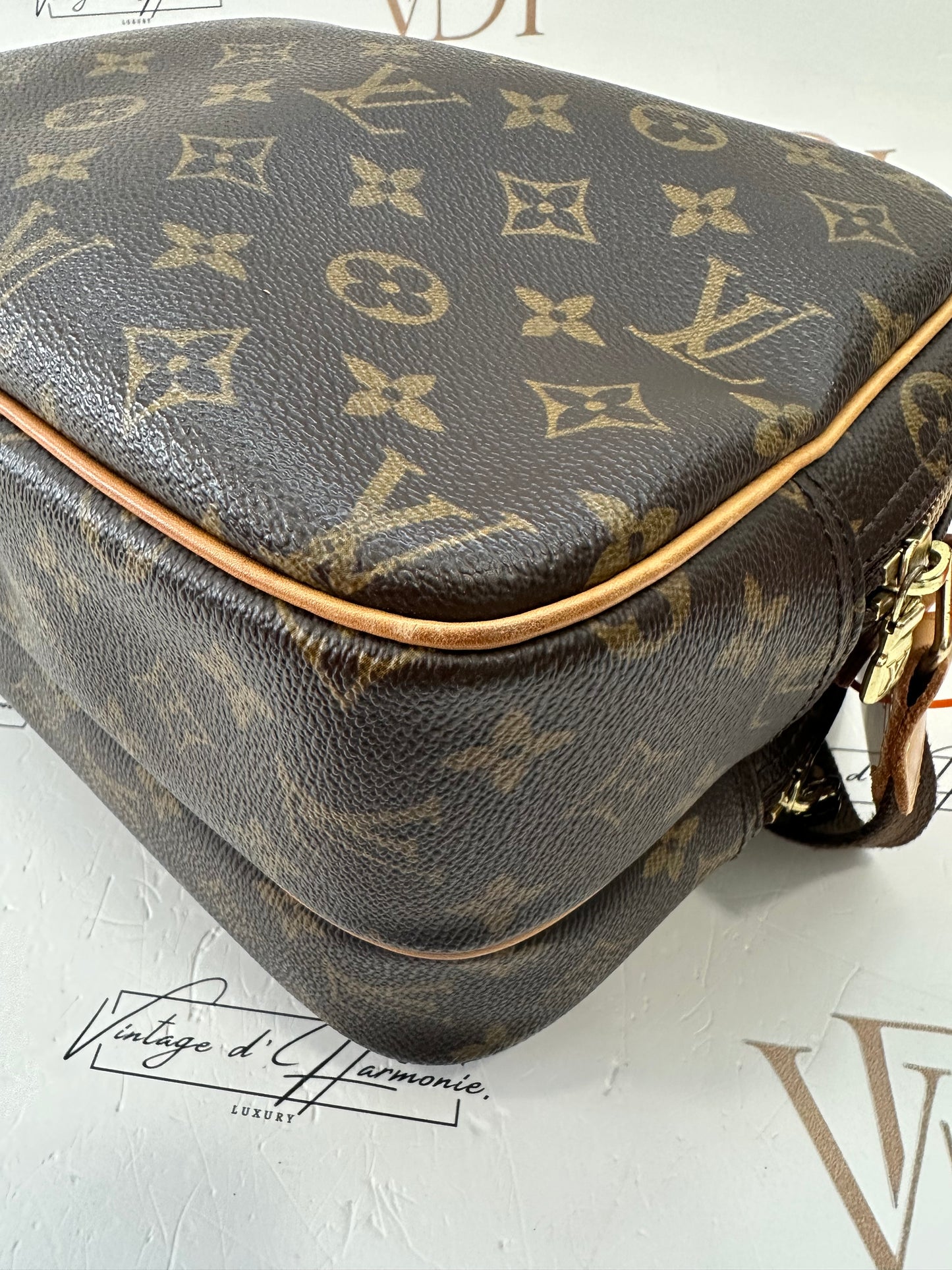 017934 - Louis Vuitton Reporter PM