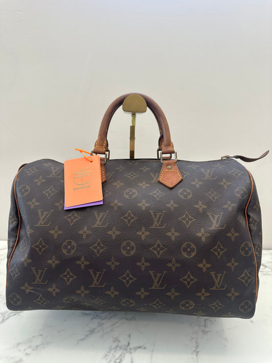 Louis Vuitton Speedy 35