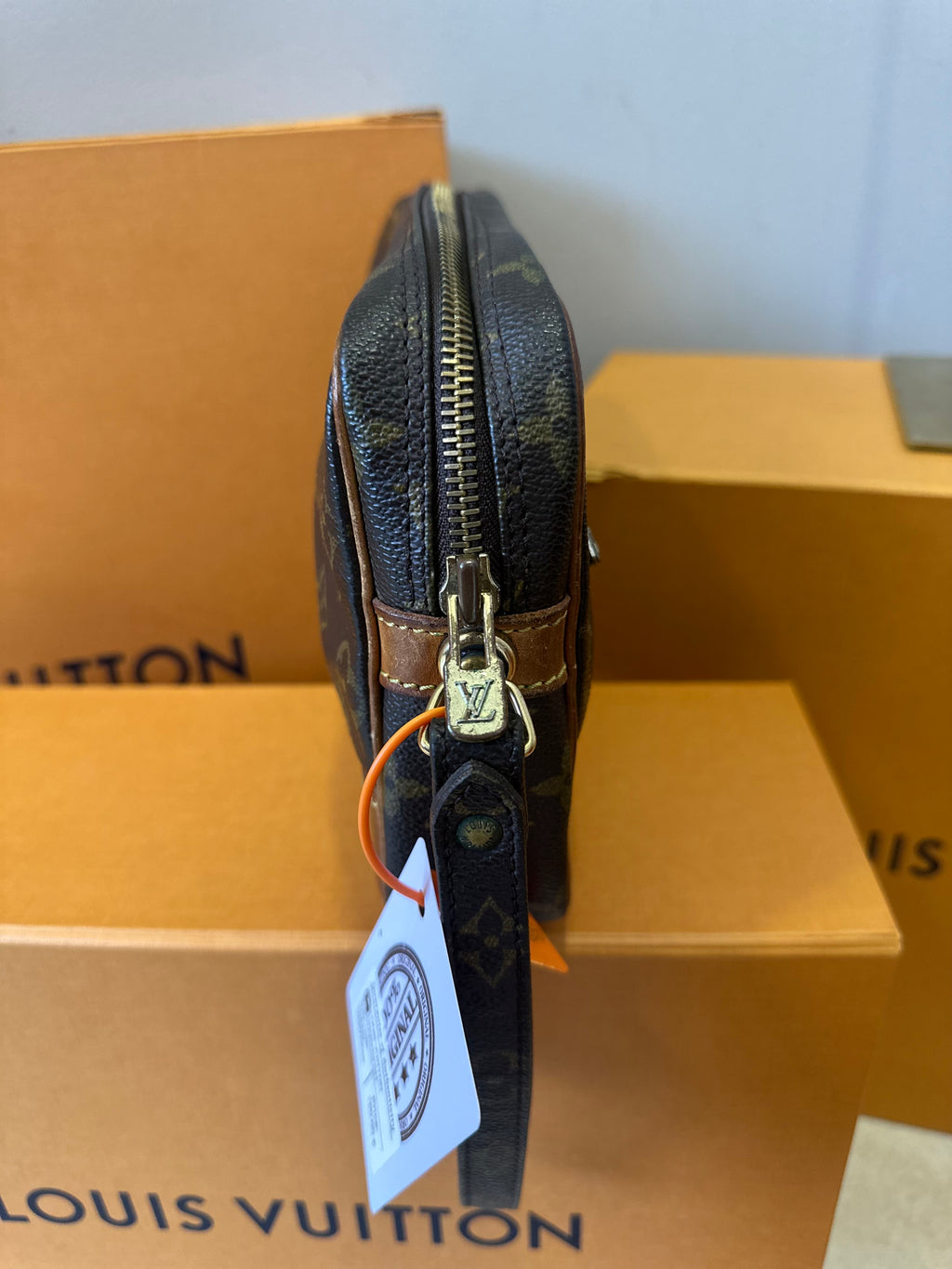 Louis Vuitton Dragonne GM