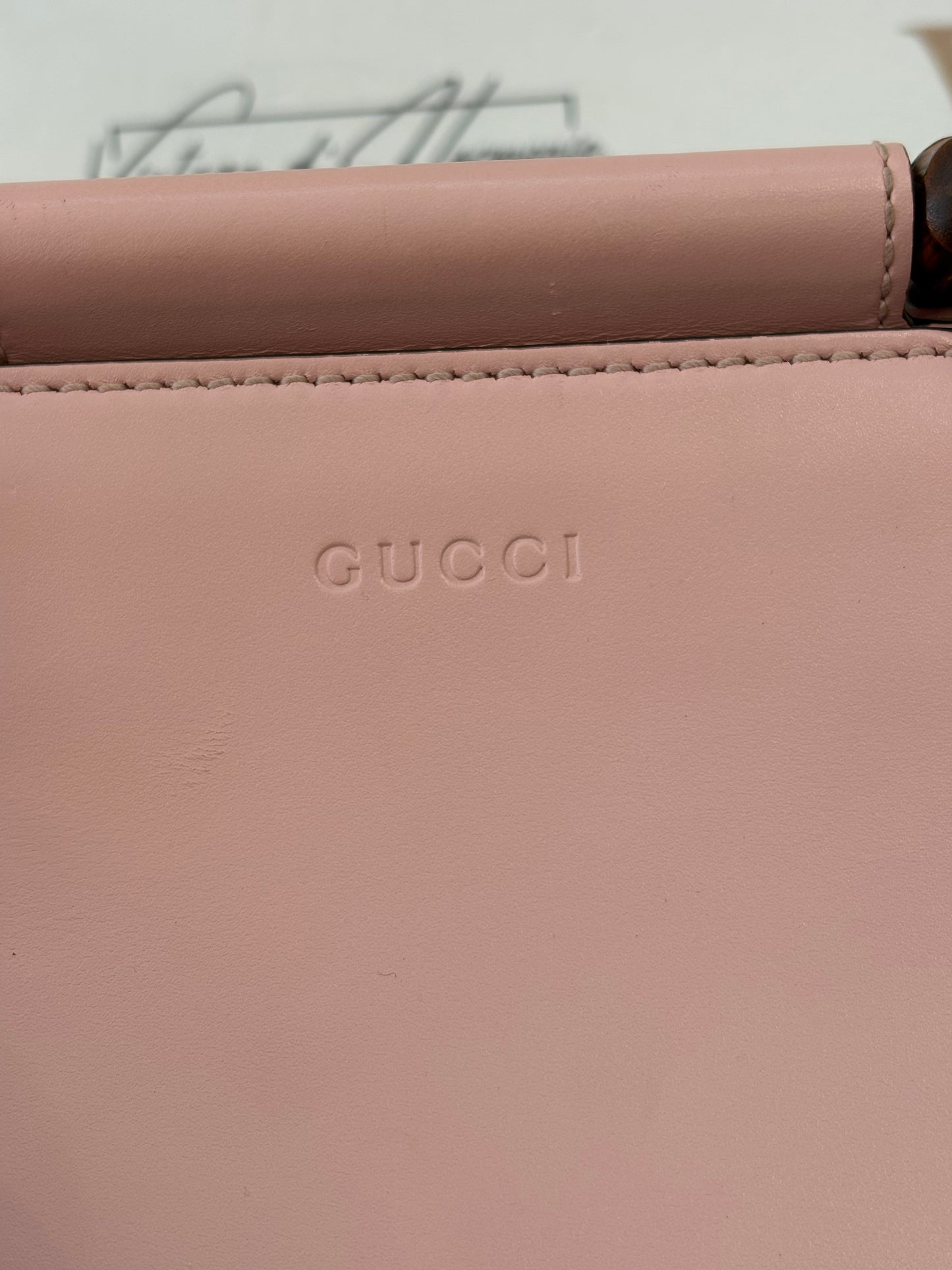 383839 - Gucci Nymphaea