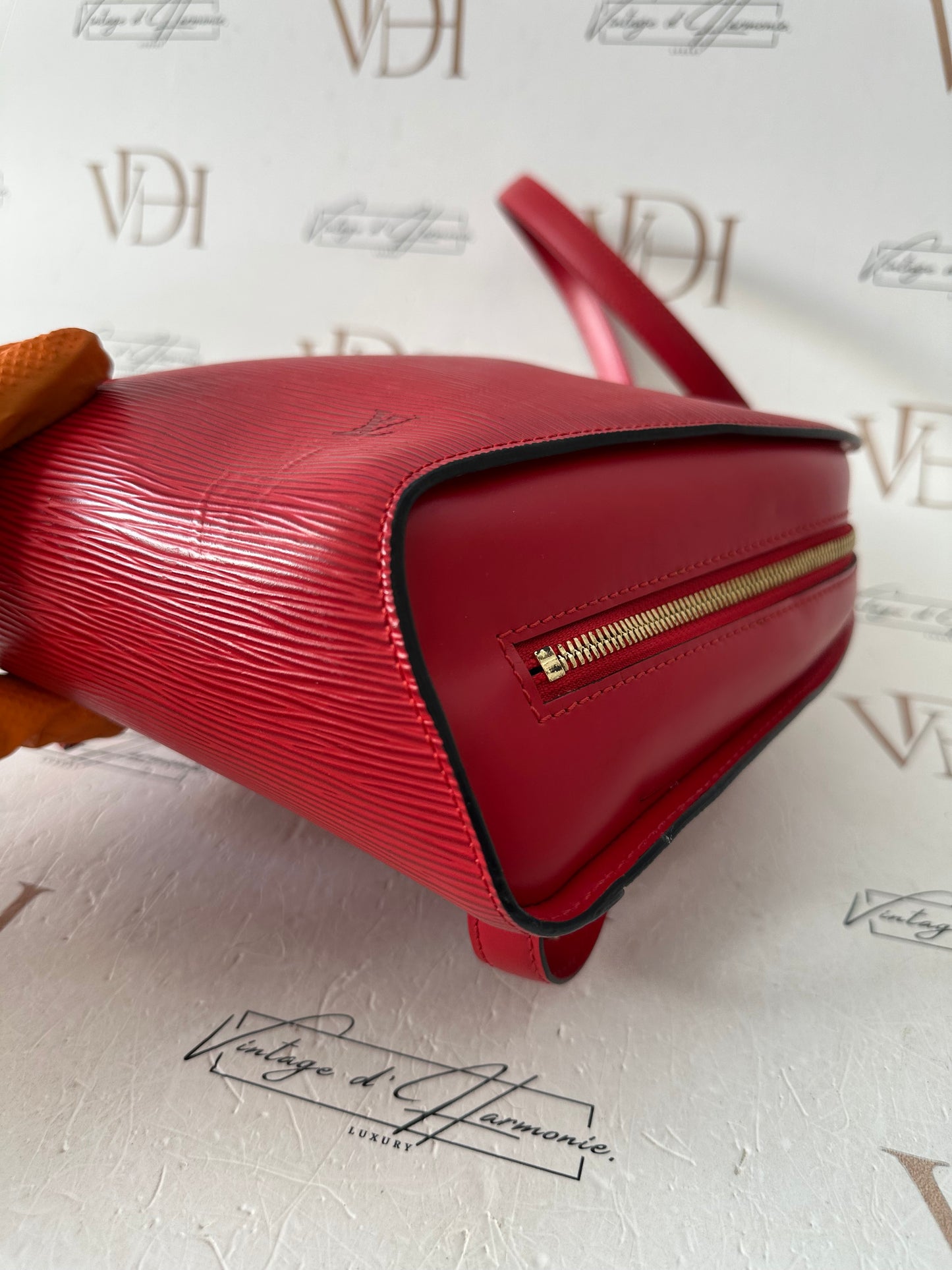 018642 - Louis Vuitton Epi Mabillon