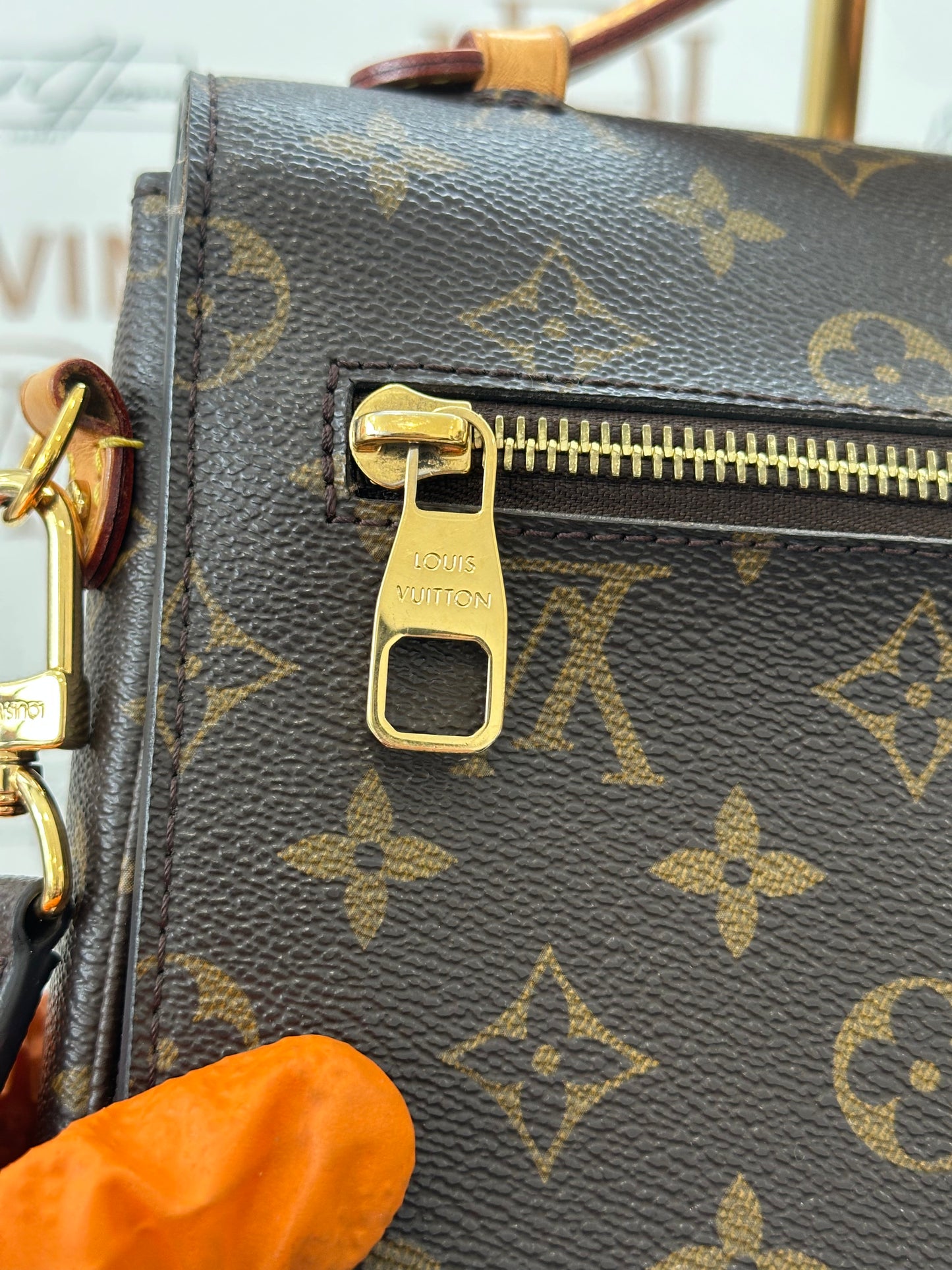 200821 - Louis Vuitton Metis