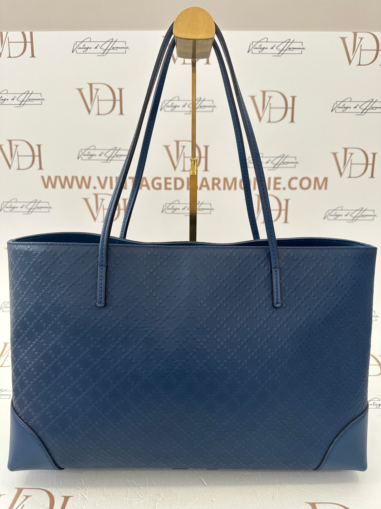 382503 - Gucci Blu