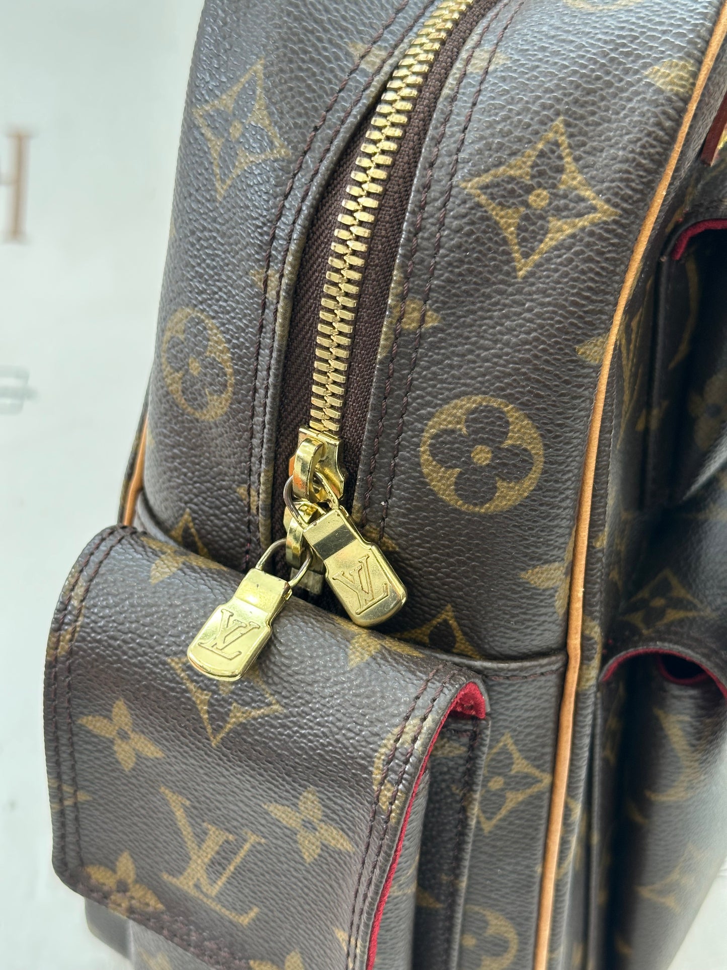 016928 - Louis Vuitton Excentricite