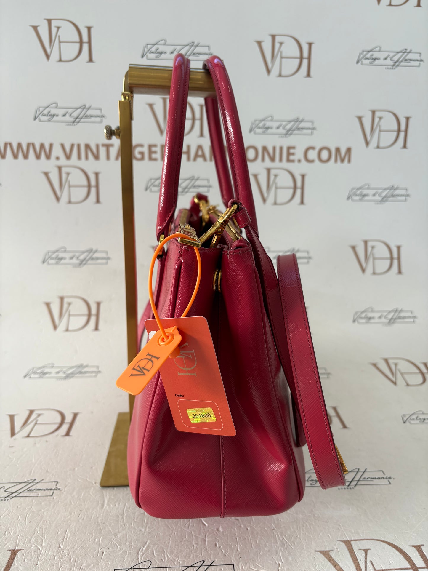 201600 - Prada Galleria