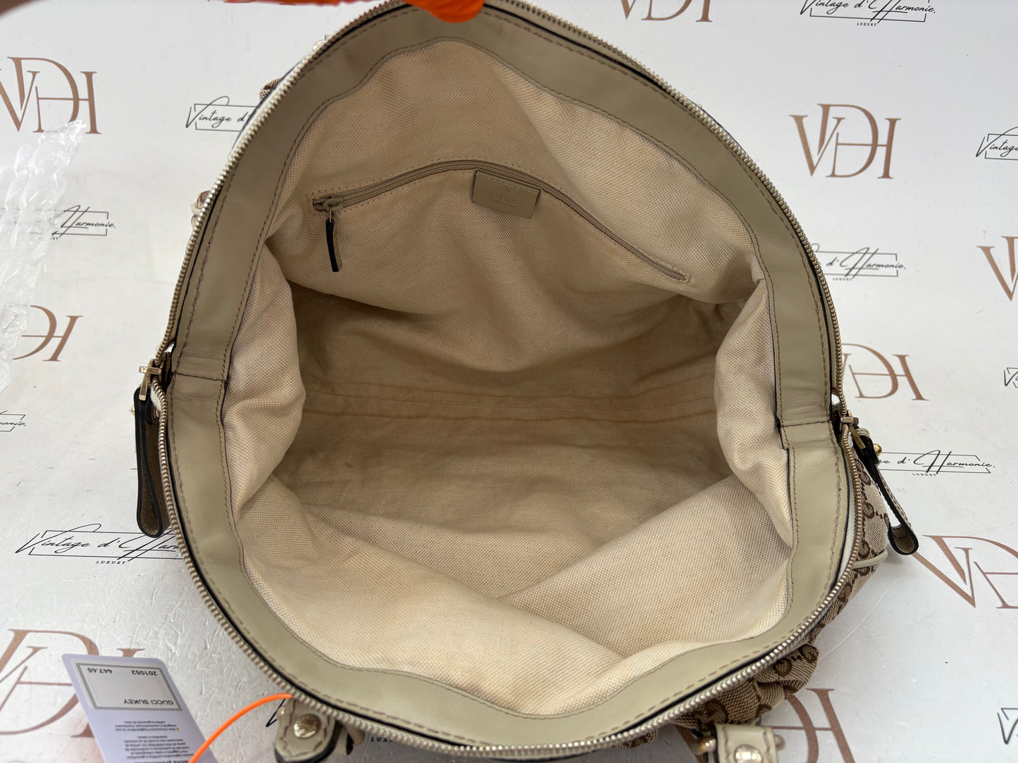201052 - Gucci Sukey