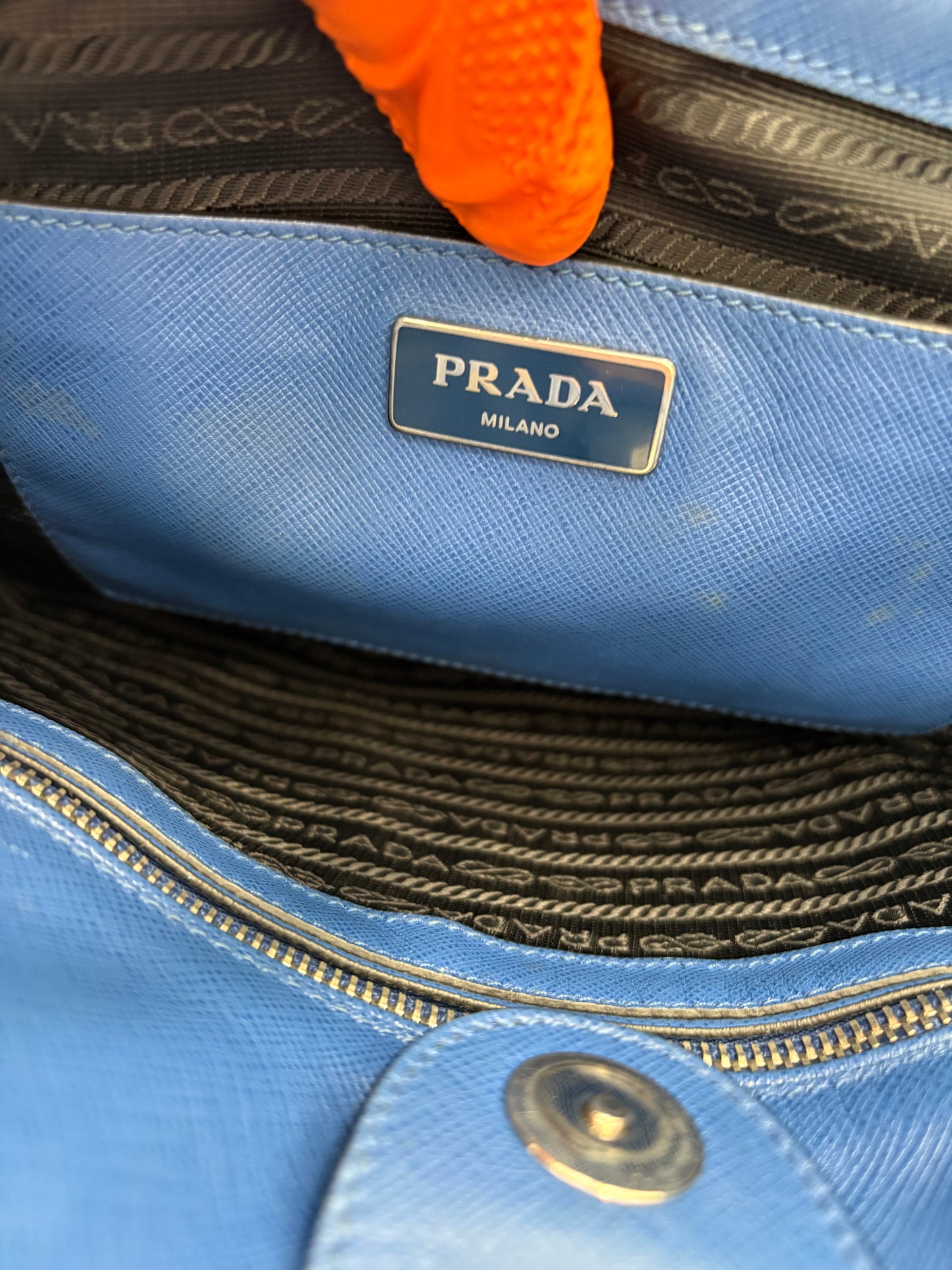 383519 - Prada Blu