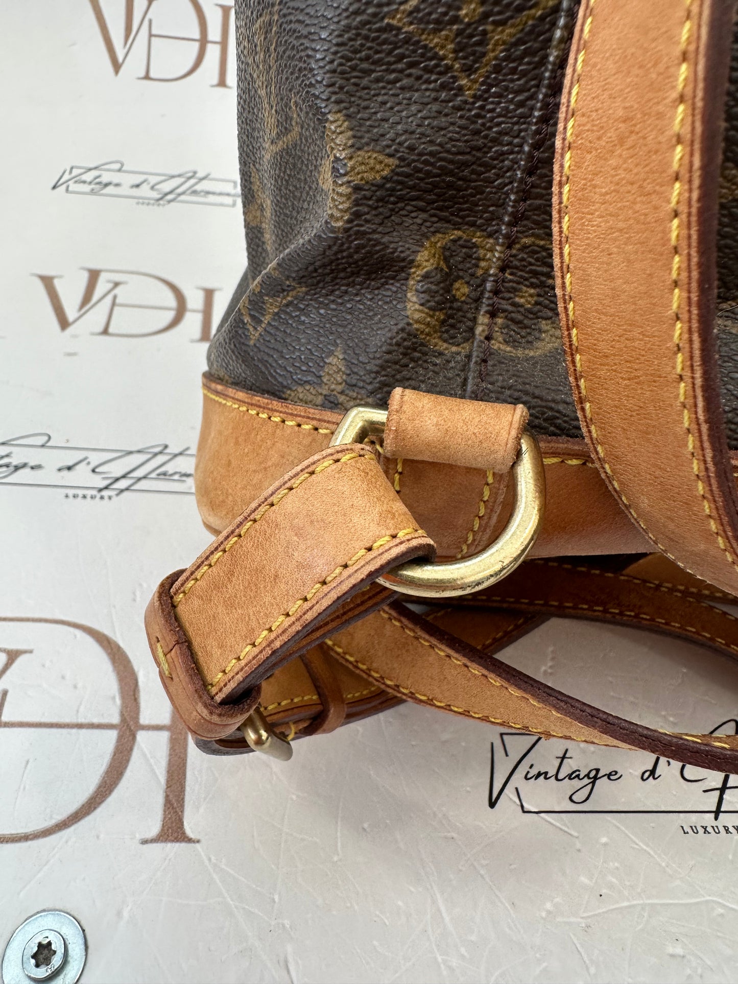 017845 - Louis Vuitton Montsouris MM