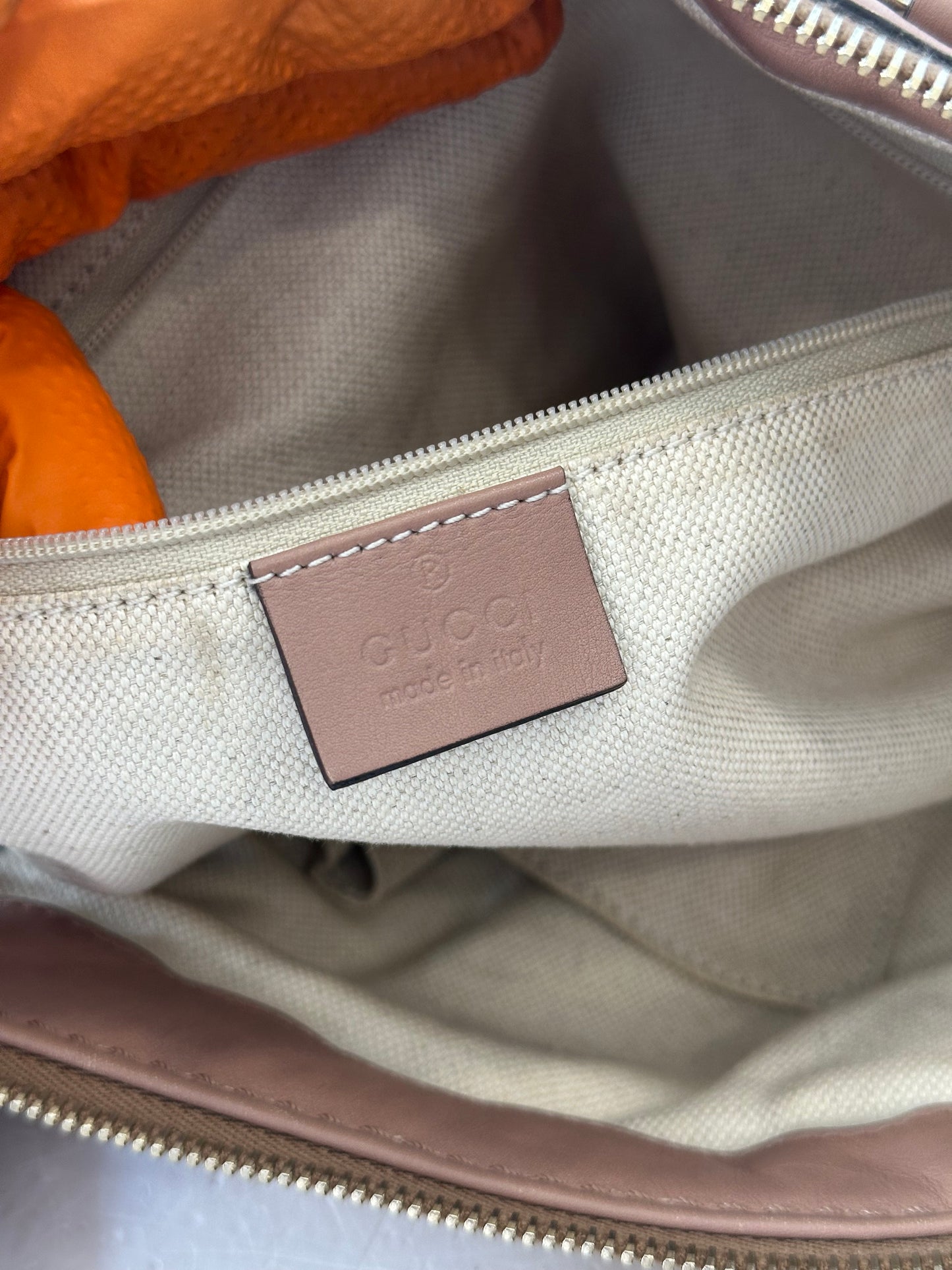384283 - Gucci Sukey