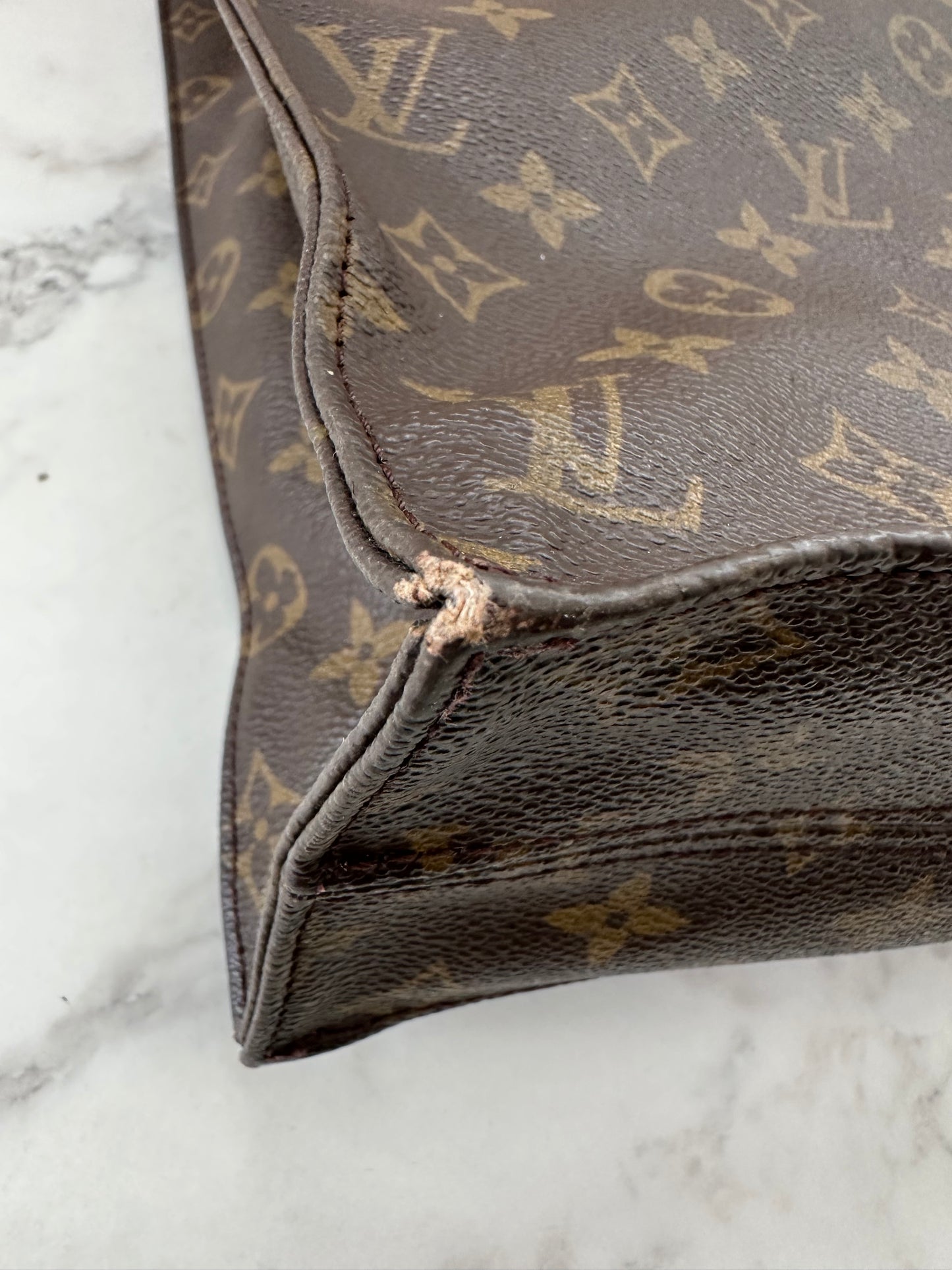 Louis Vuitton Sac Plat