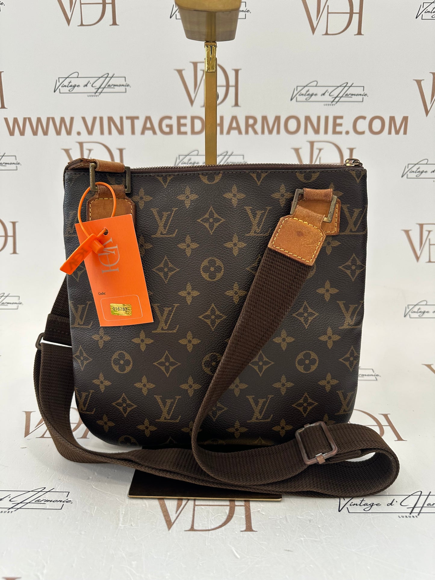 016787 - Louis Vuitton Bosphore
