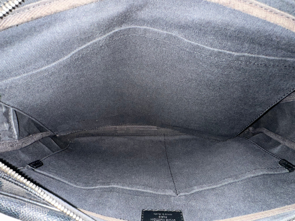 Louis Vuitton Mick MM Graphite