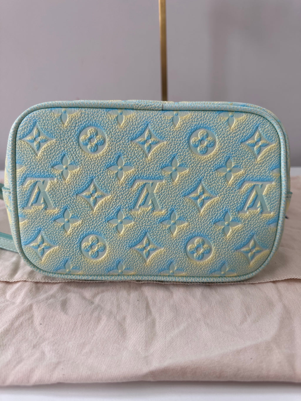 Louis Vuitton Neonoe Limited