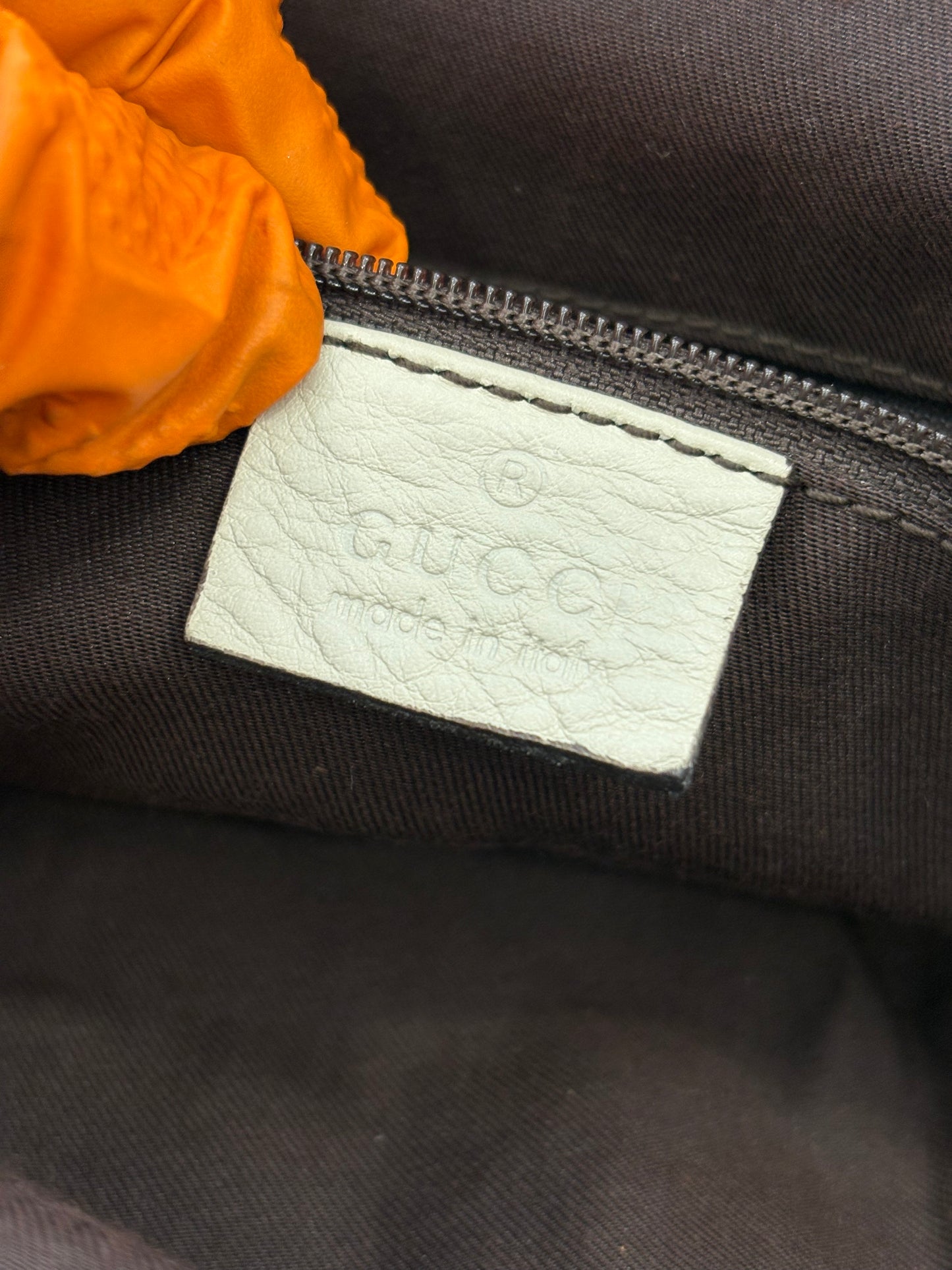 383935 - Gucci Sukey