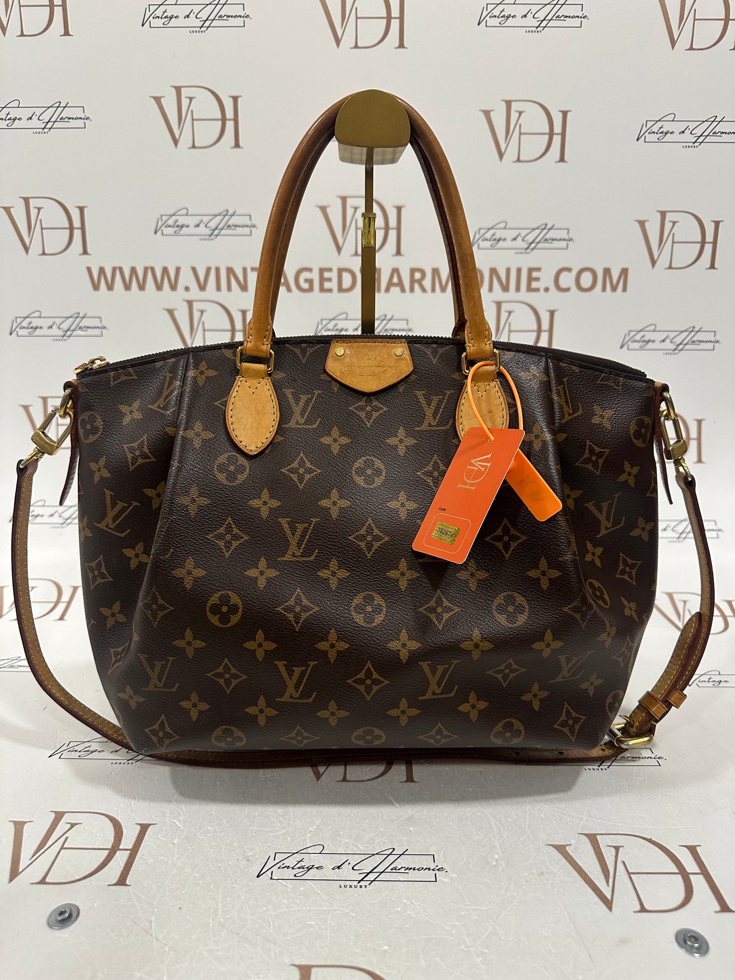 382974 - Louis Vuitton Turenne