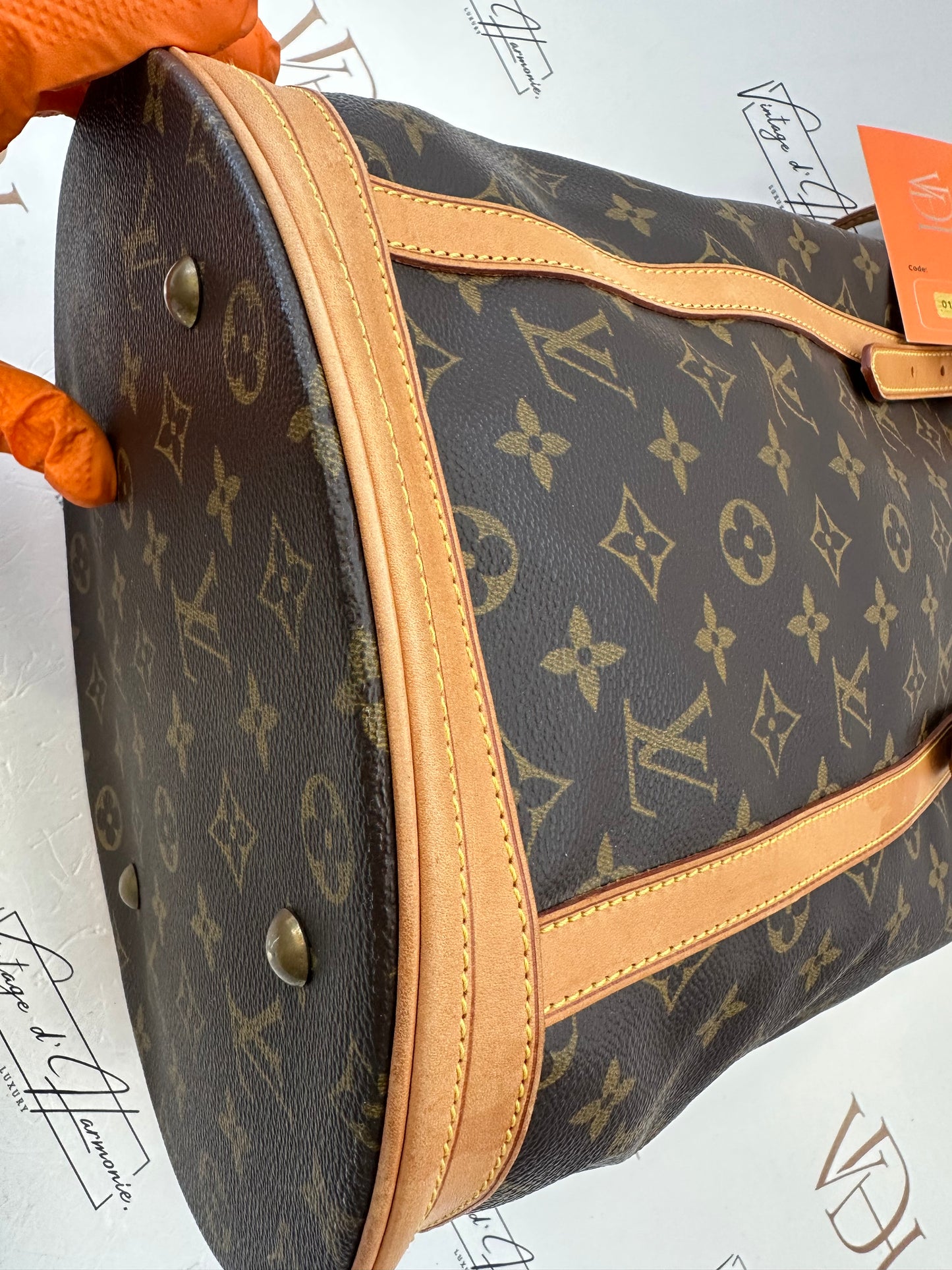 017860 - Louis Vuitton Bucket GM
