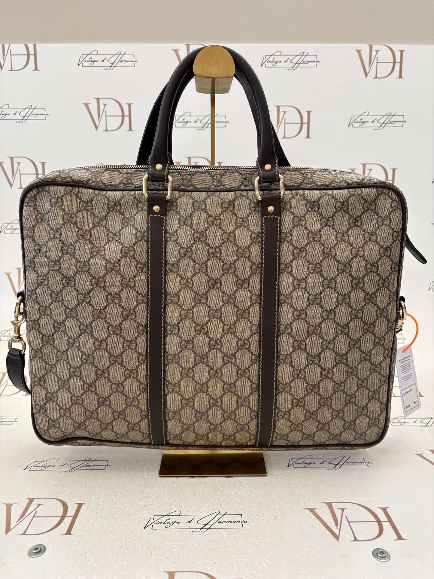 200868 - Gucci