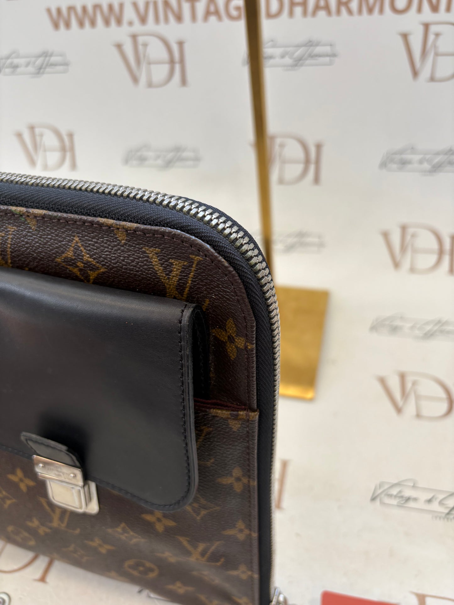 017153 - Louis Vuitton Macassar