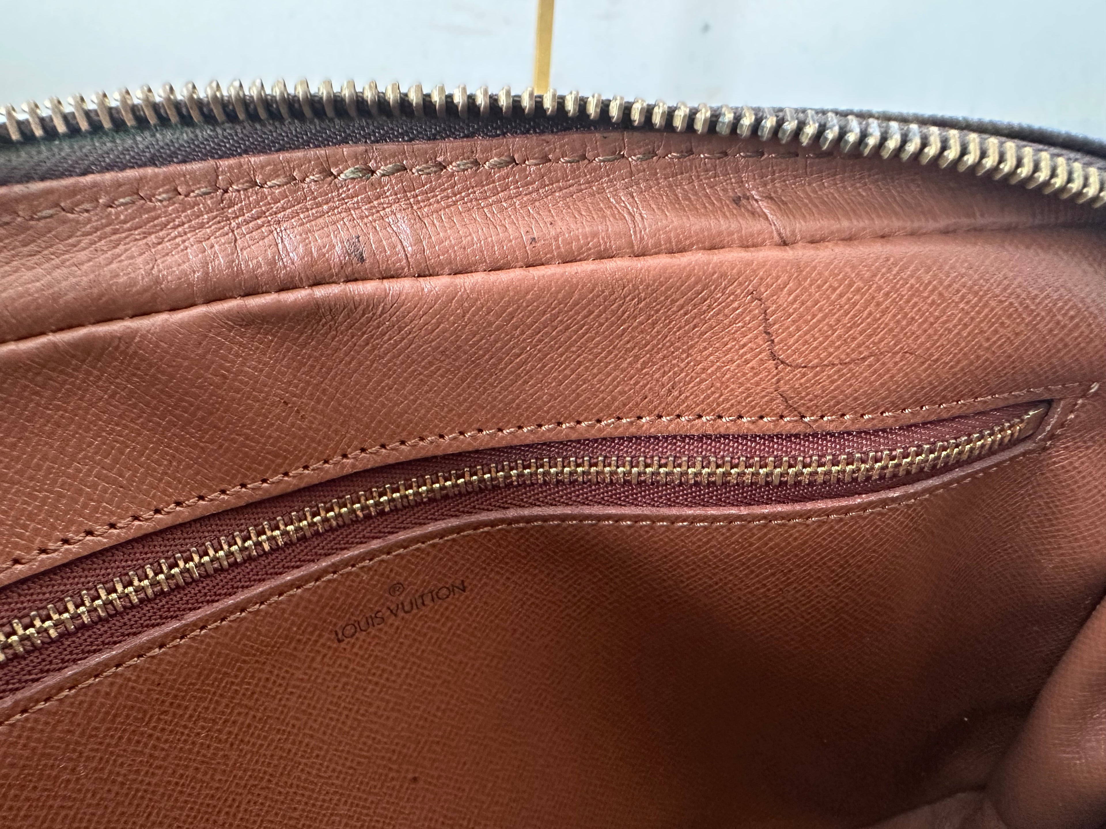 Louis Vuitton Dragonne GM