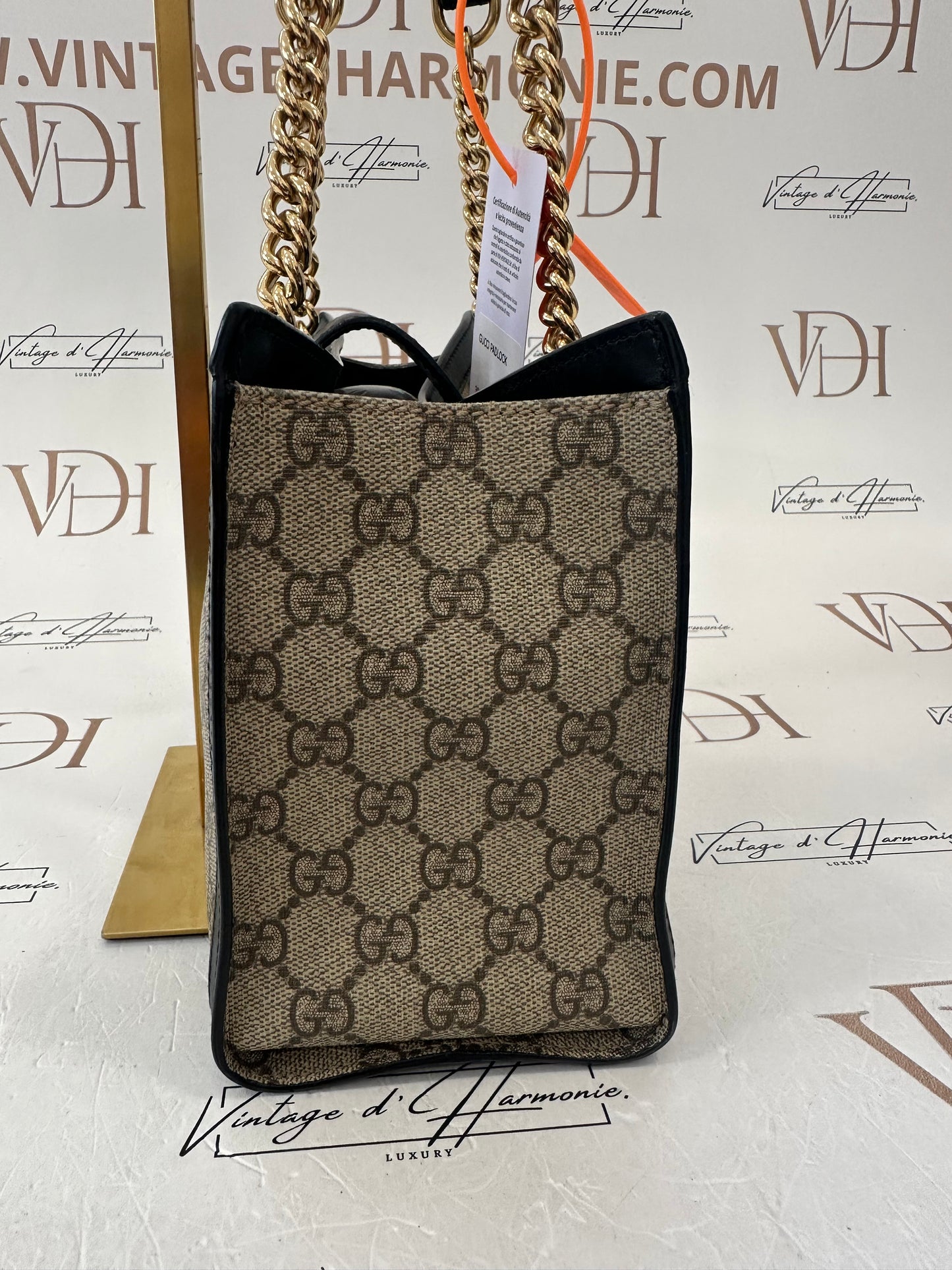 382218 - Gucci Padlock