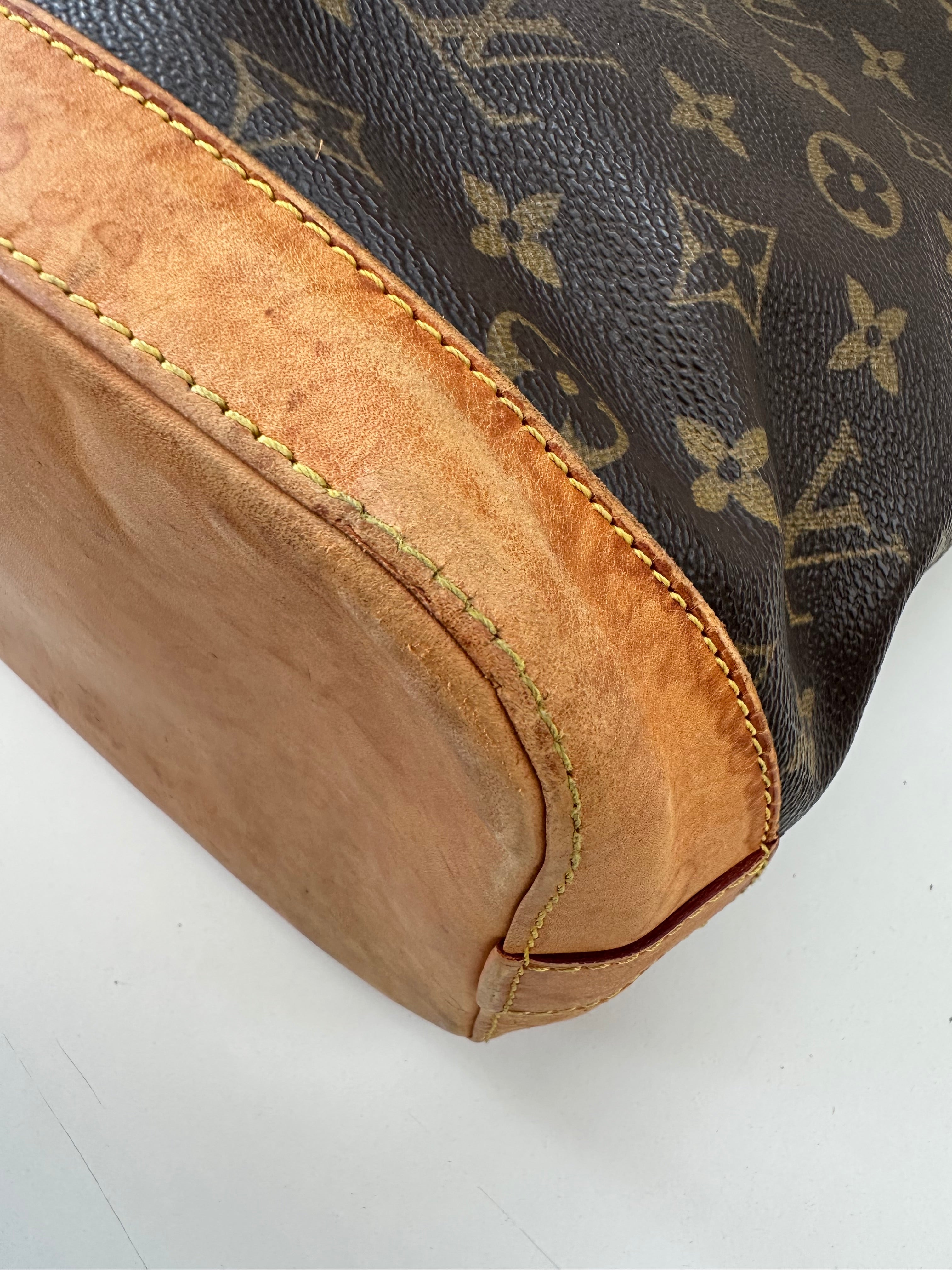 Louis Vuitton Lockit Vertical