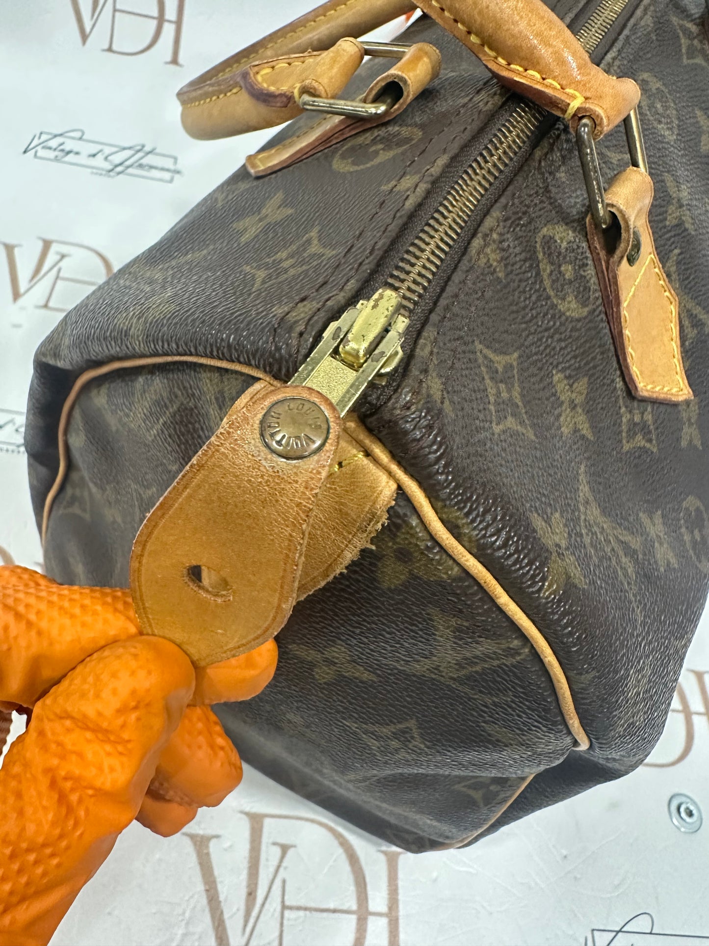 017724 - Louis Vuitton Speedy 30