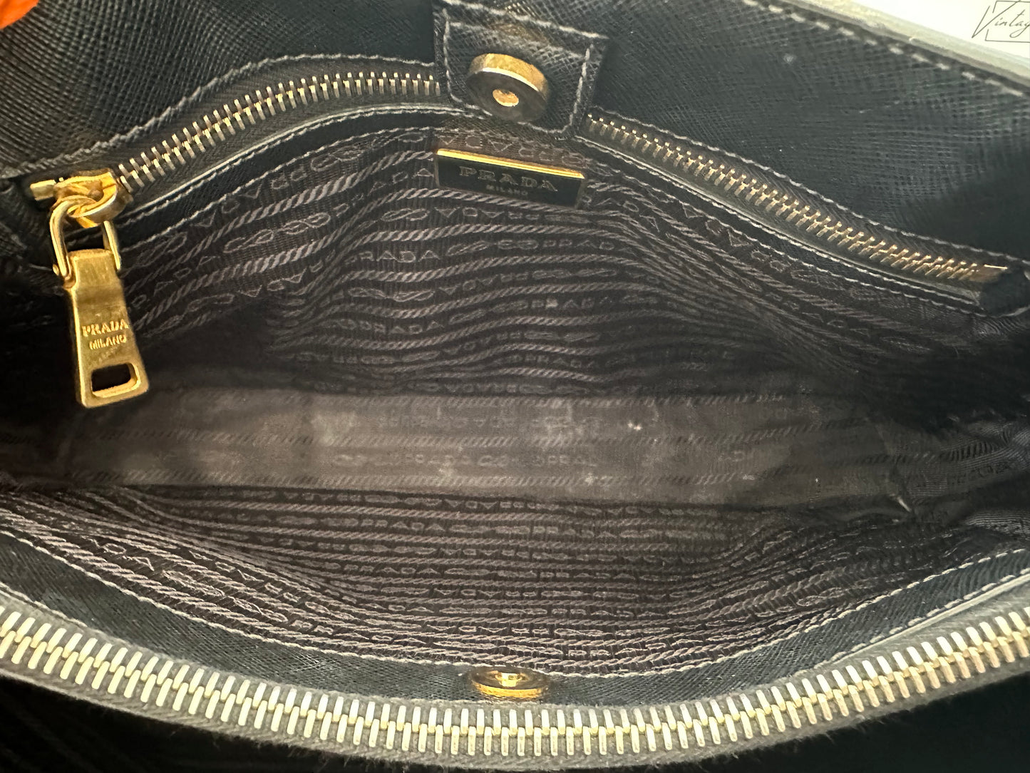 382512 - Prada Galleria Black